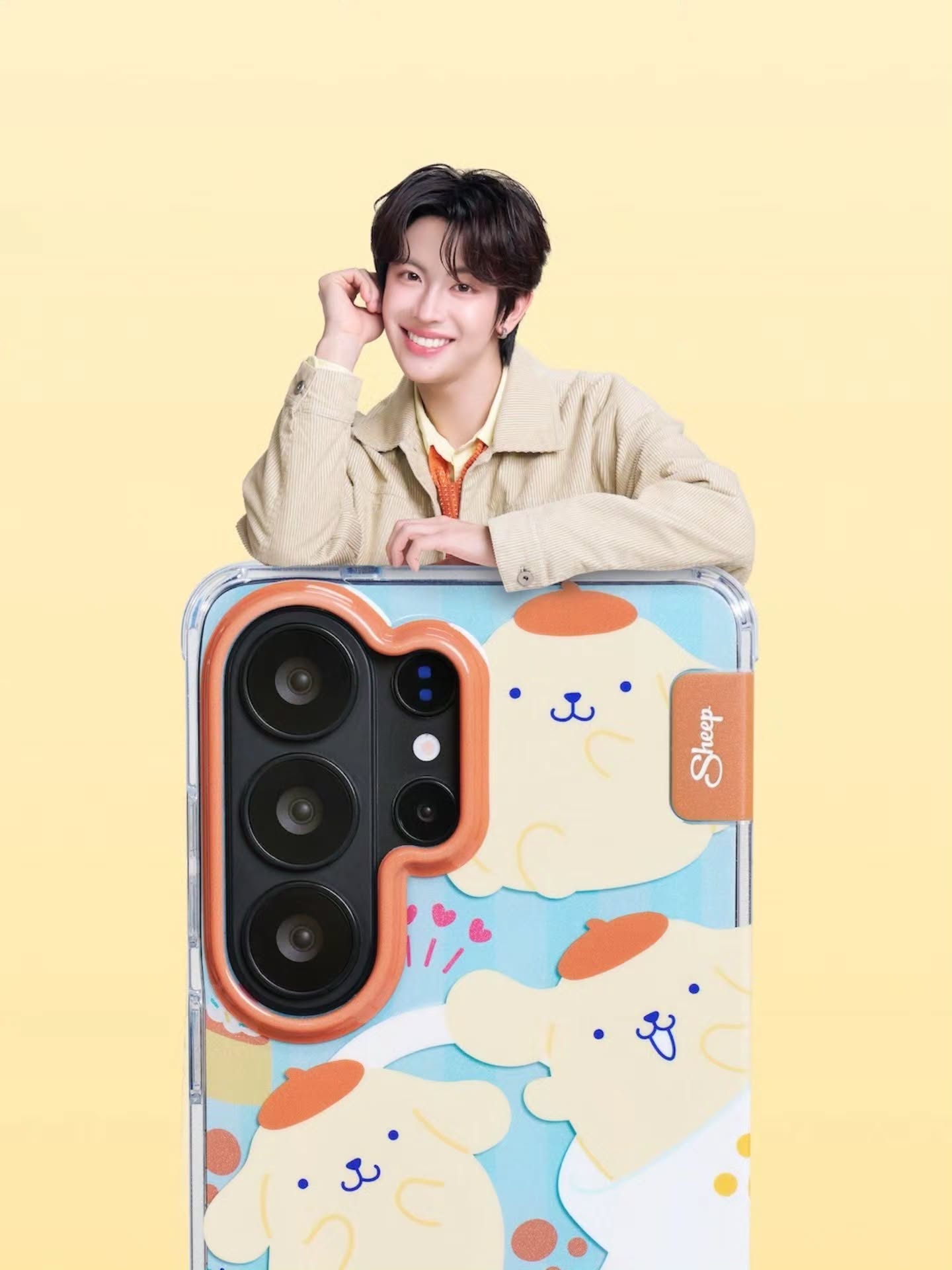 เฟิร์ส - วรรณกร เรืองรัตน์