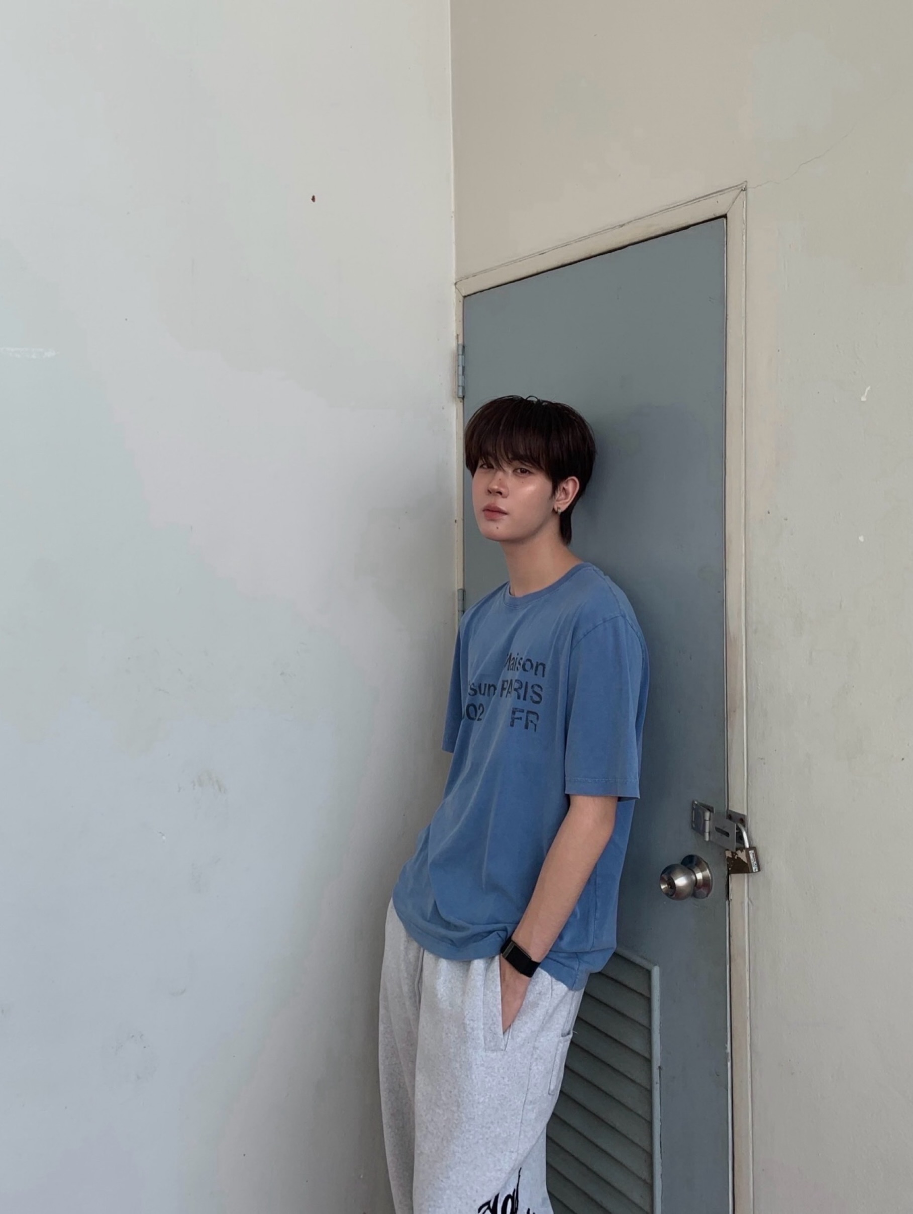 เฟิร์ส - วรรณกร เรืองรัตน์
