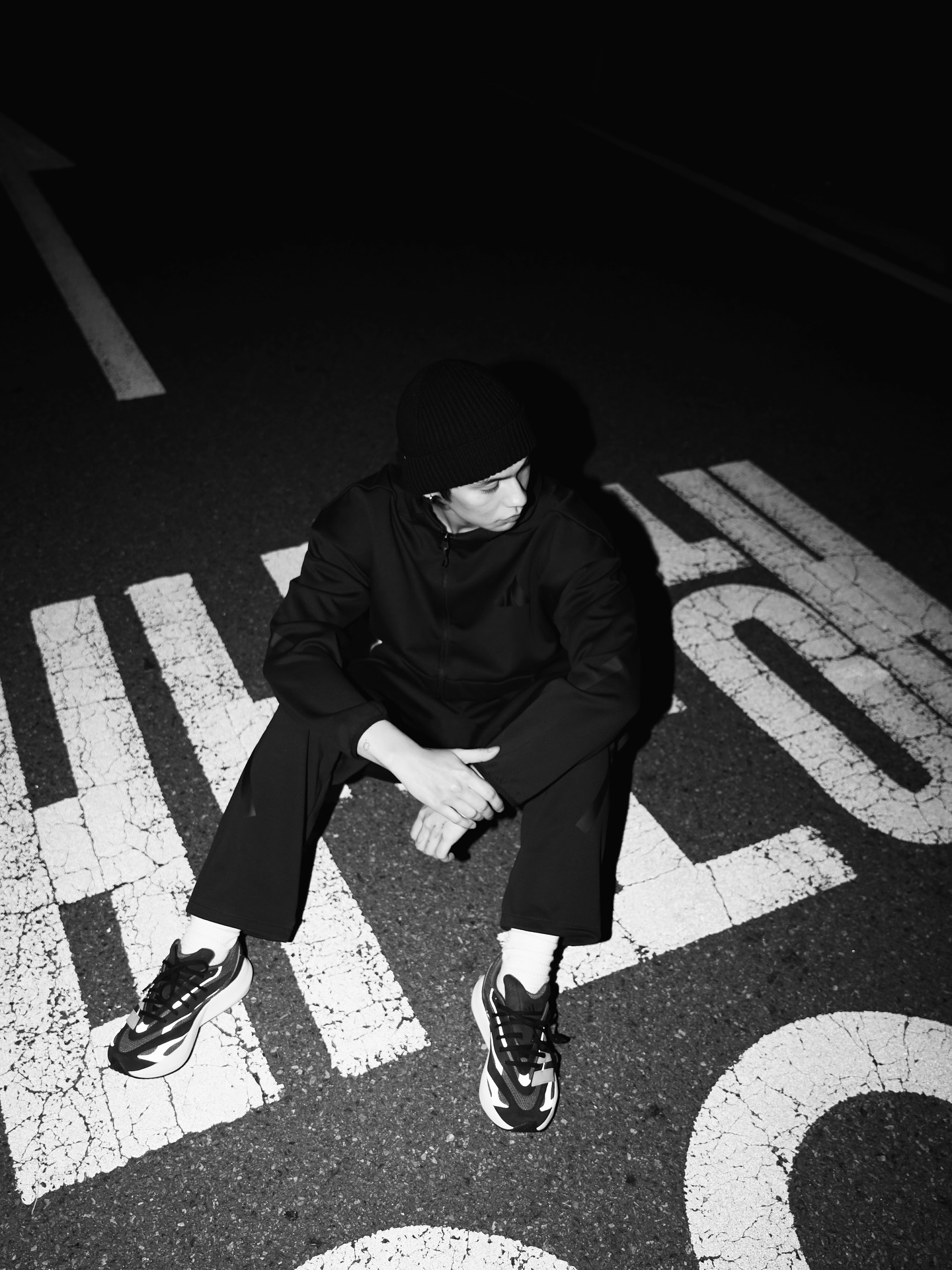 ไบร์ท - วชิรวิชญ์ ชีวอารี