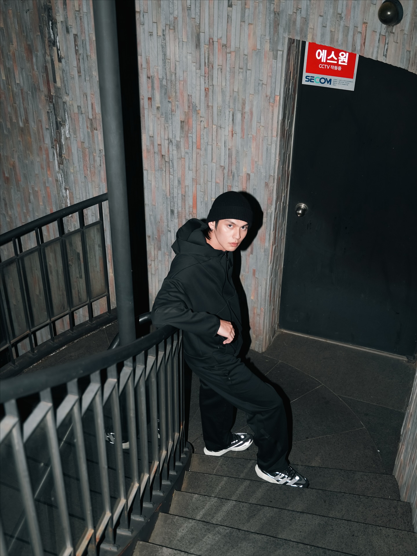 ไบร์ท - วชิรวิชญ์ ชีวอารี