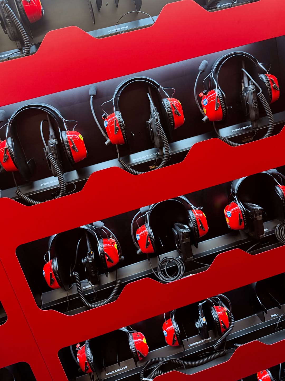 ไบร์ท - วชิรวิชญ์ ชีวอารี