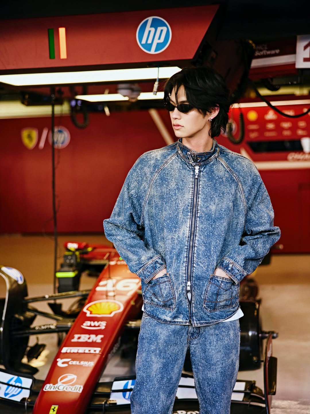 ไบร์ท - วชิรวิชญ์ ชีวอารี