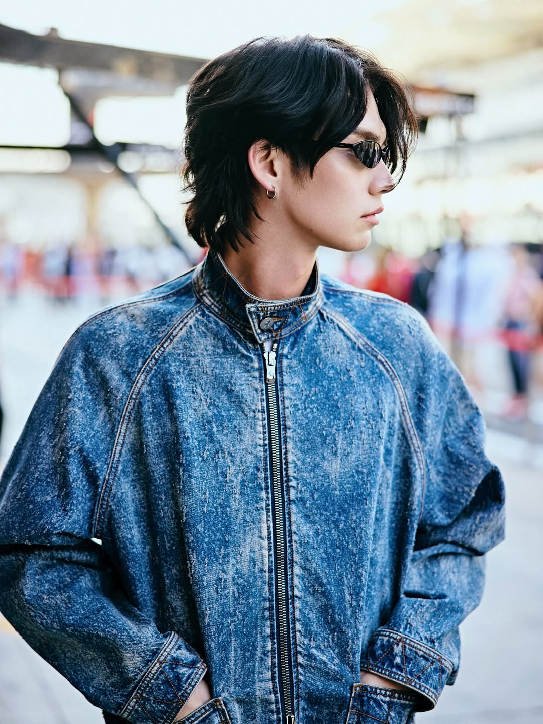 ไบร์ท - วชิรวิชญ์ ชีวอารี