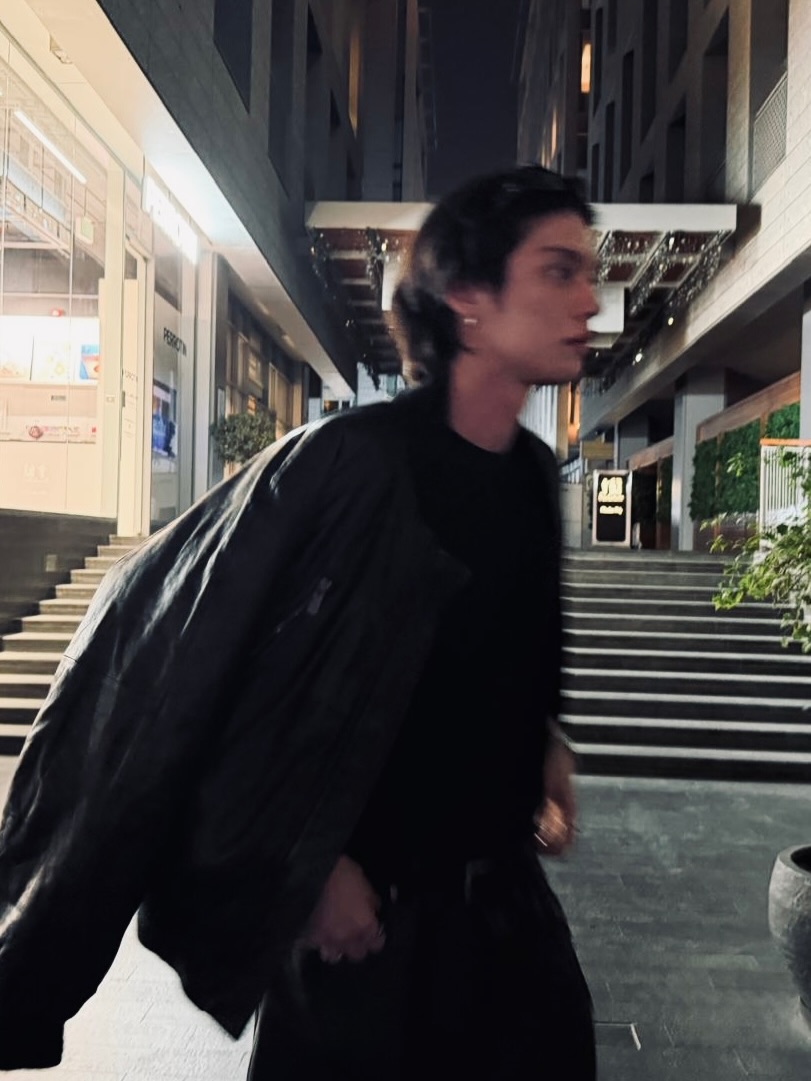 ไบร์ท - วชิรวิชญ์ ชีวอารี