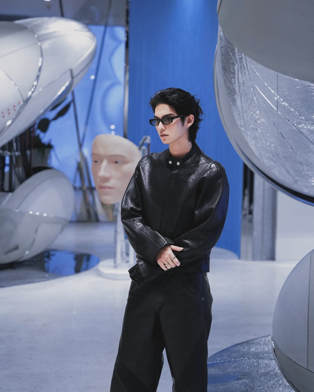 ไบร์ท - วชิรวิชญ์ ชีวอารี