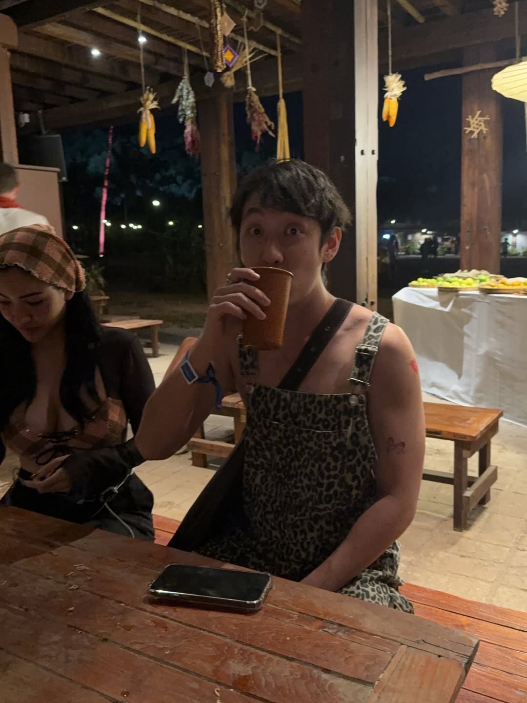 ไบร์ท - วชิรวิชญ์ ชีวอารี