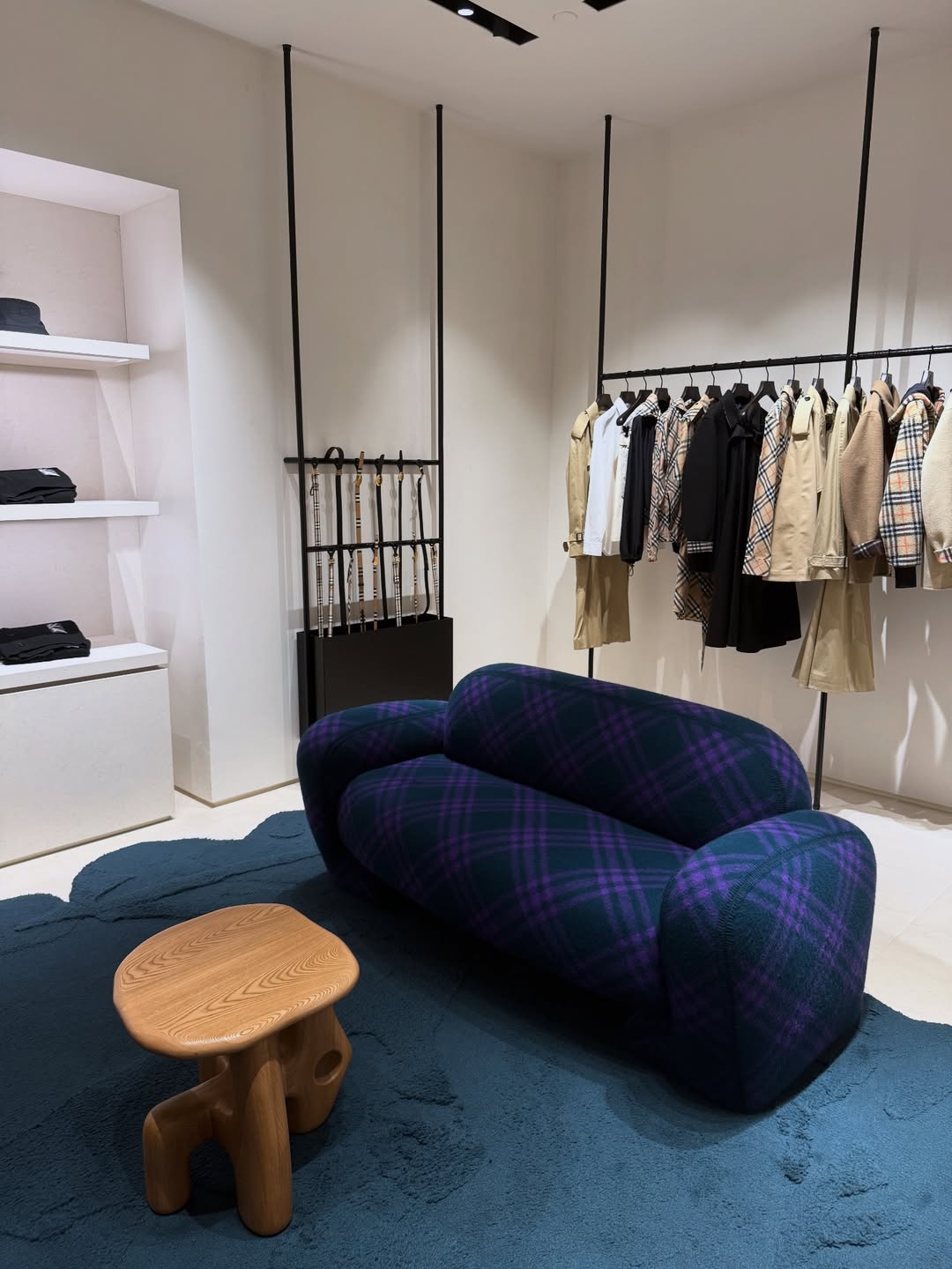 ไบร์ท - วชิรวิชญ์ ชีวอารี