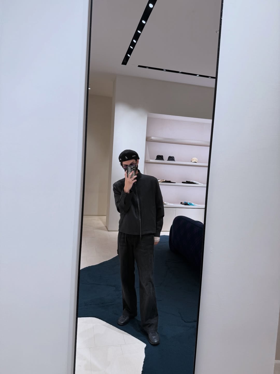 ไบร์ท - วชิรวิชญ์ ชีวอารี