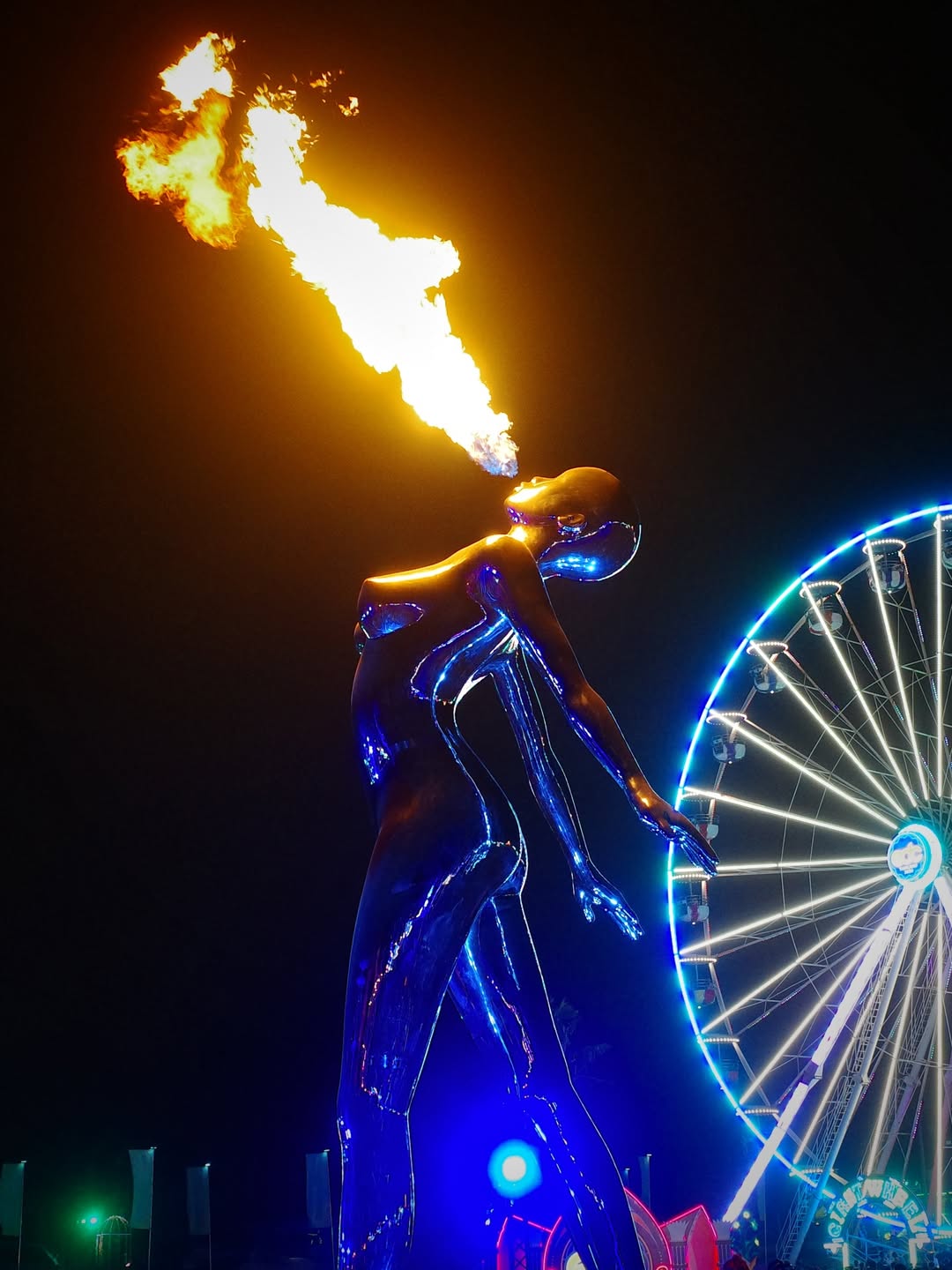 ไบร์ท - วชิรวิชญ์ ชีวอารี