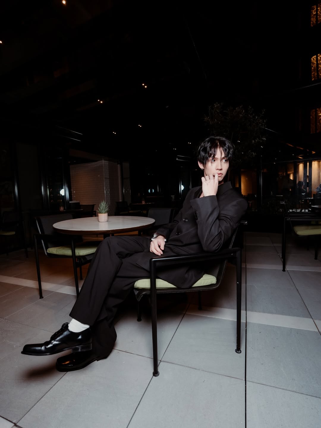 ไบร์ท - วชิรวิชญ์ ชีวอารี