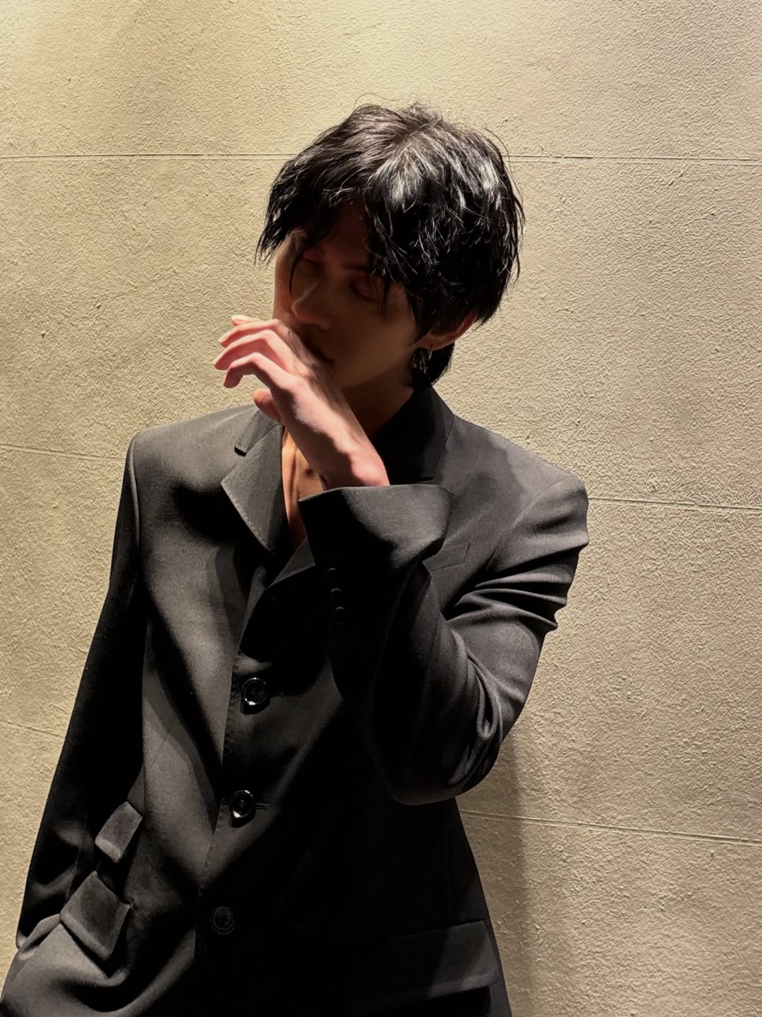 ไบร์ท - วชิรวิชญ์ ชีวอารี