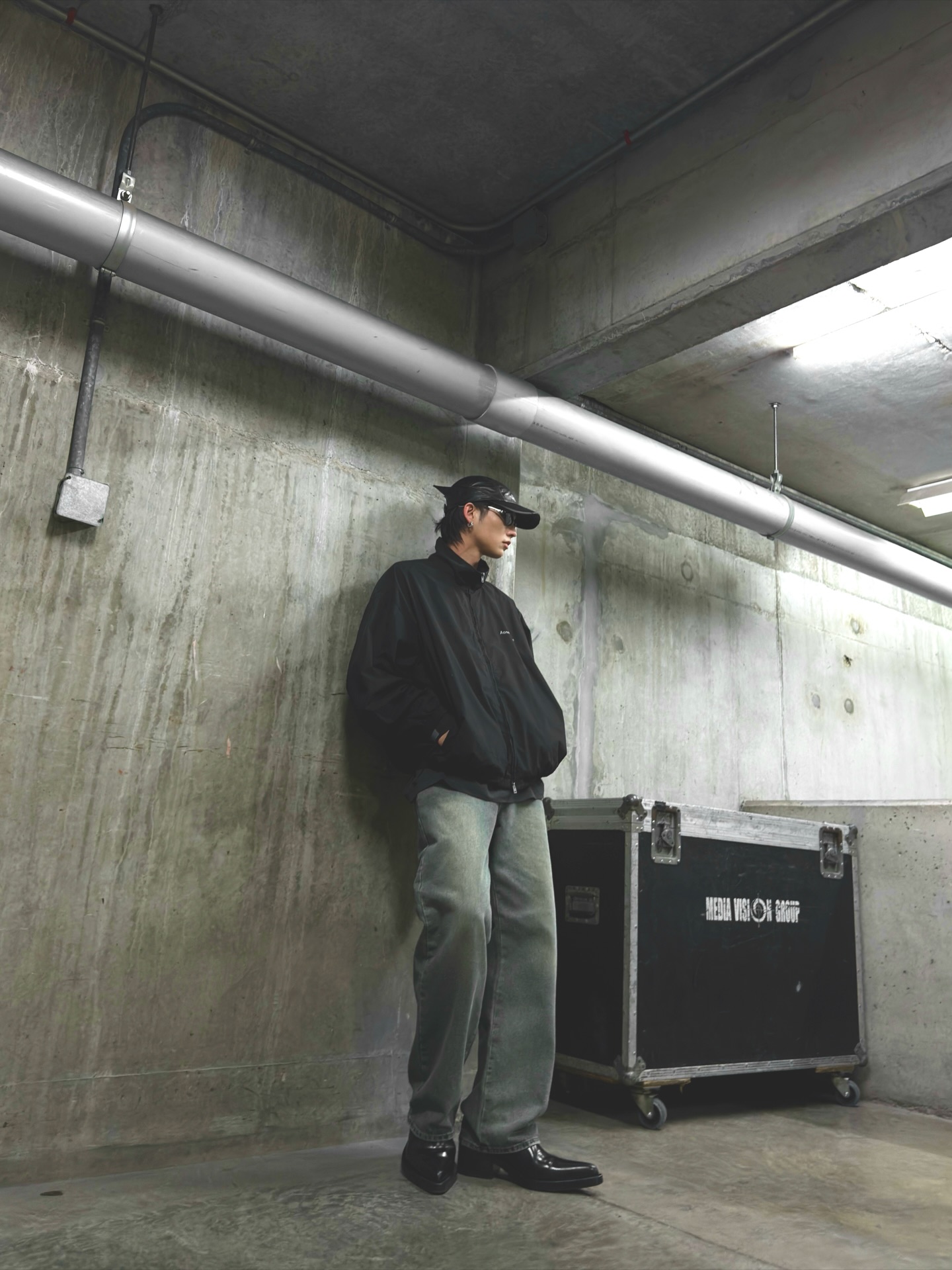 ไบร์ท - วชิรวิชญ์ ชีวอารี