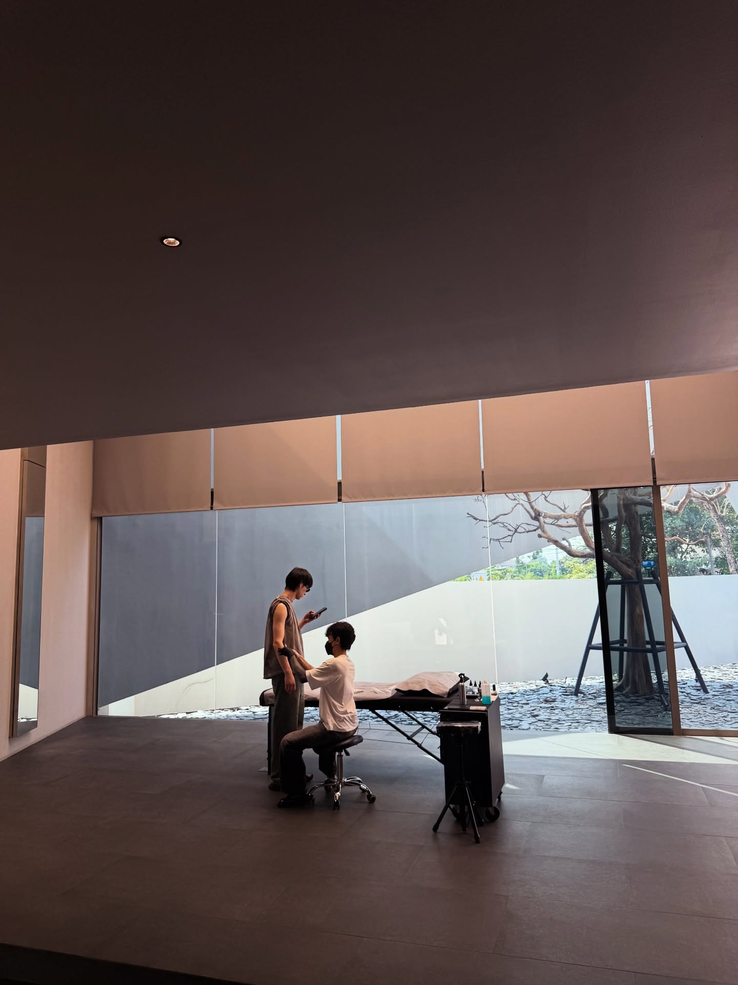 ไบร์ท - วชิรวิชญ์ ชีวอารี