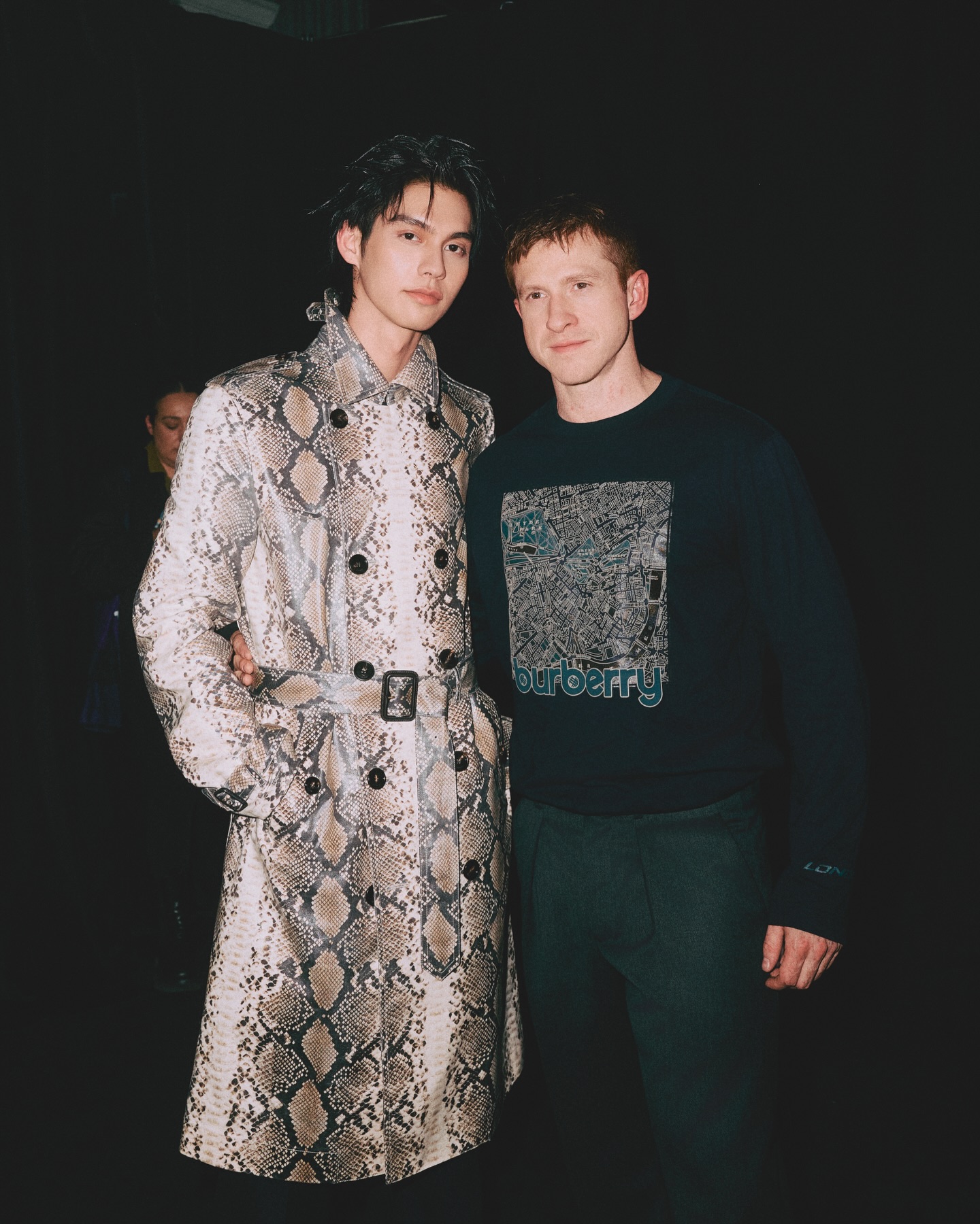 ไบร์ท - วชิรวิชญ์ ชีวอารี