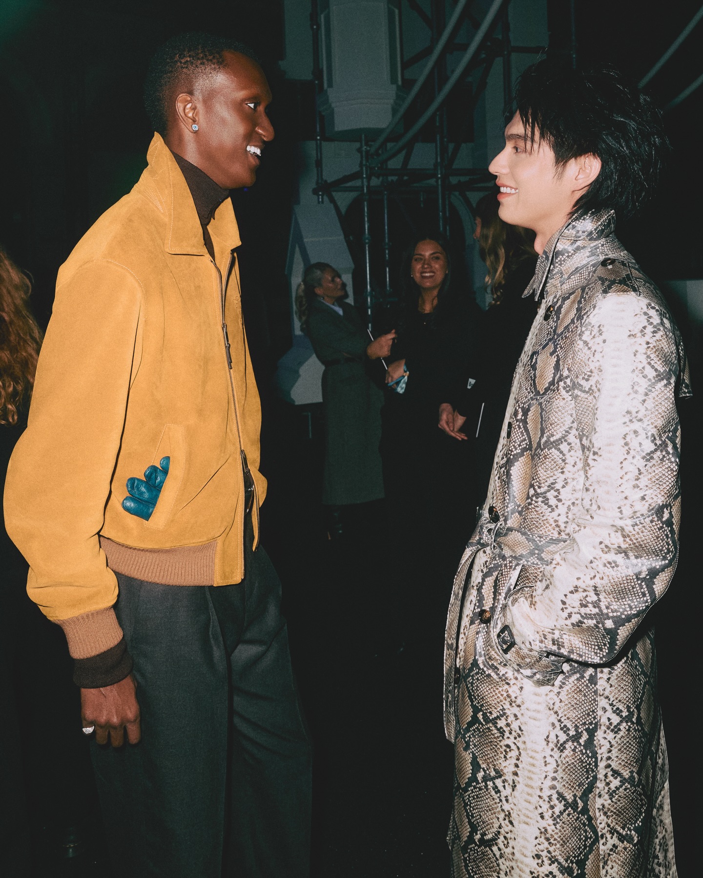 ไบร์ท - วชิรวิชญ์ ชีวอารี