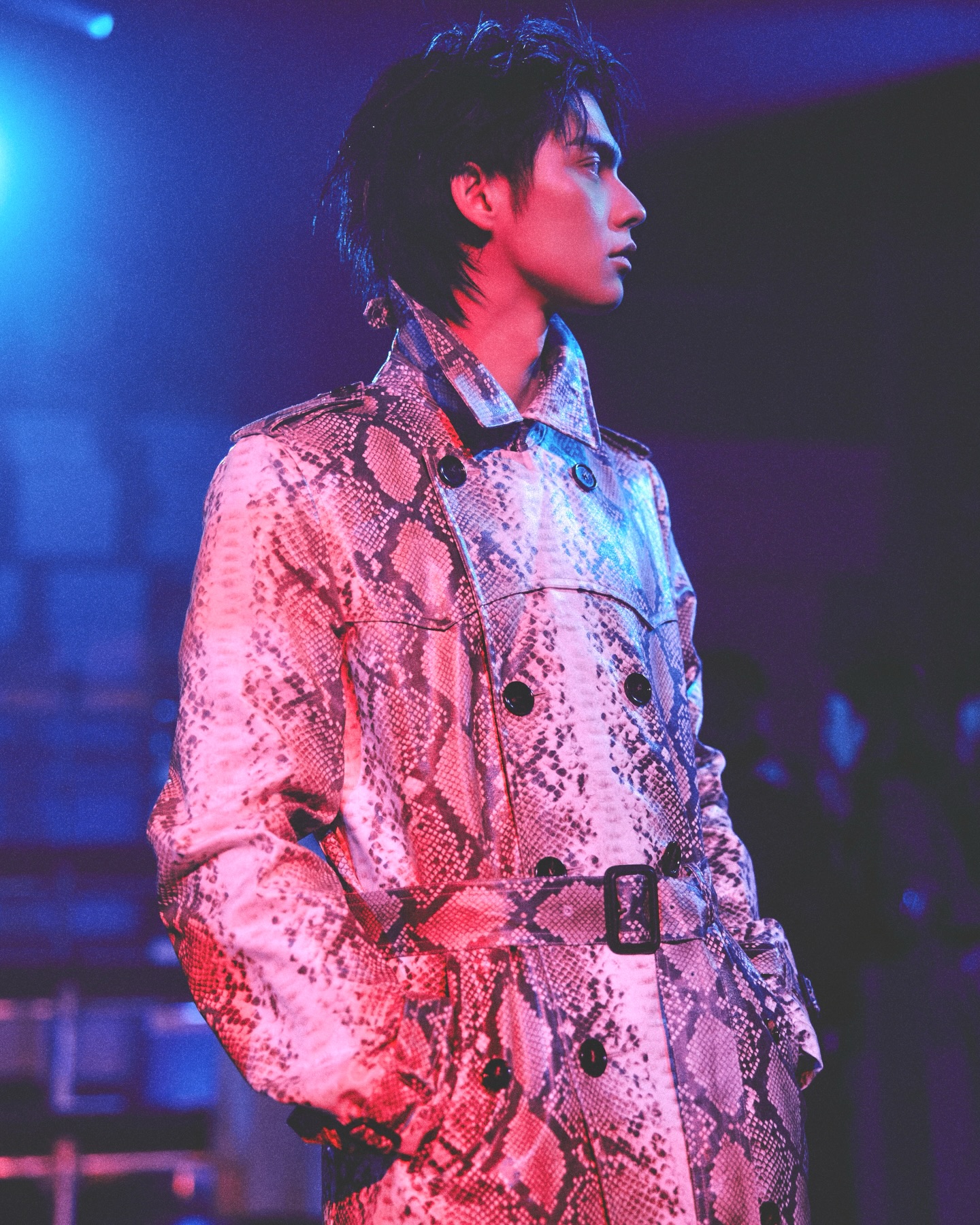 ไบร์ท - วชิรวิชญ์ ชีวอารี