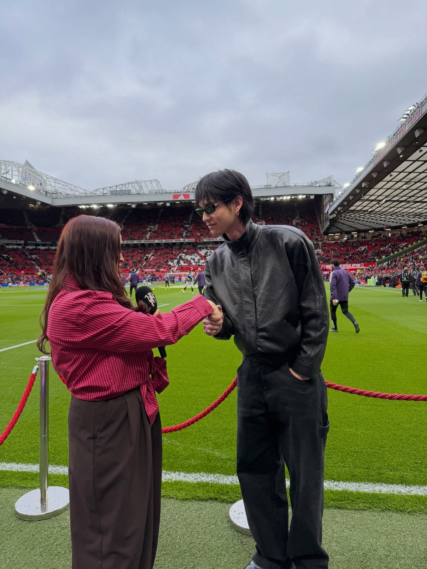 ไบร์ท - วชิรวิชญ์ ชีวอารี