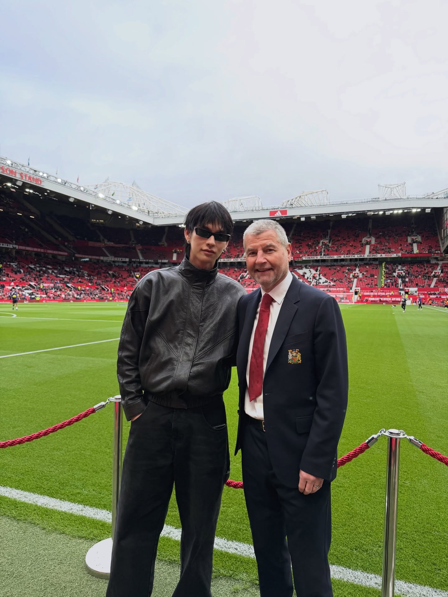 ไบร์ท - วชิรวิชญ์ ชีวอารี