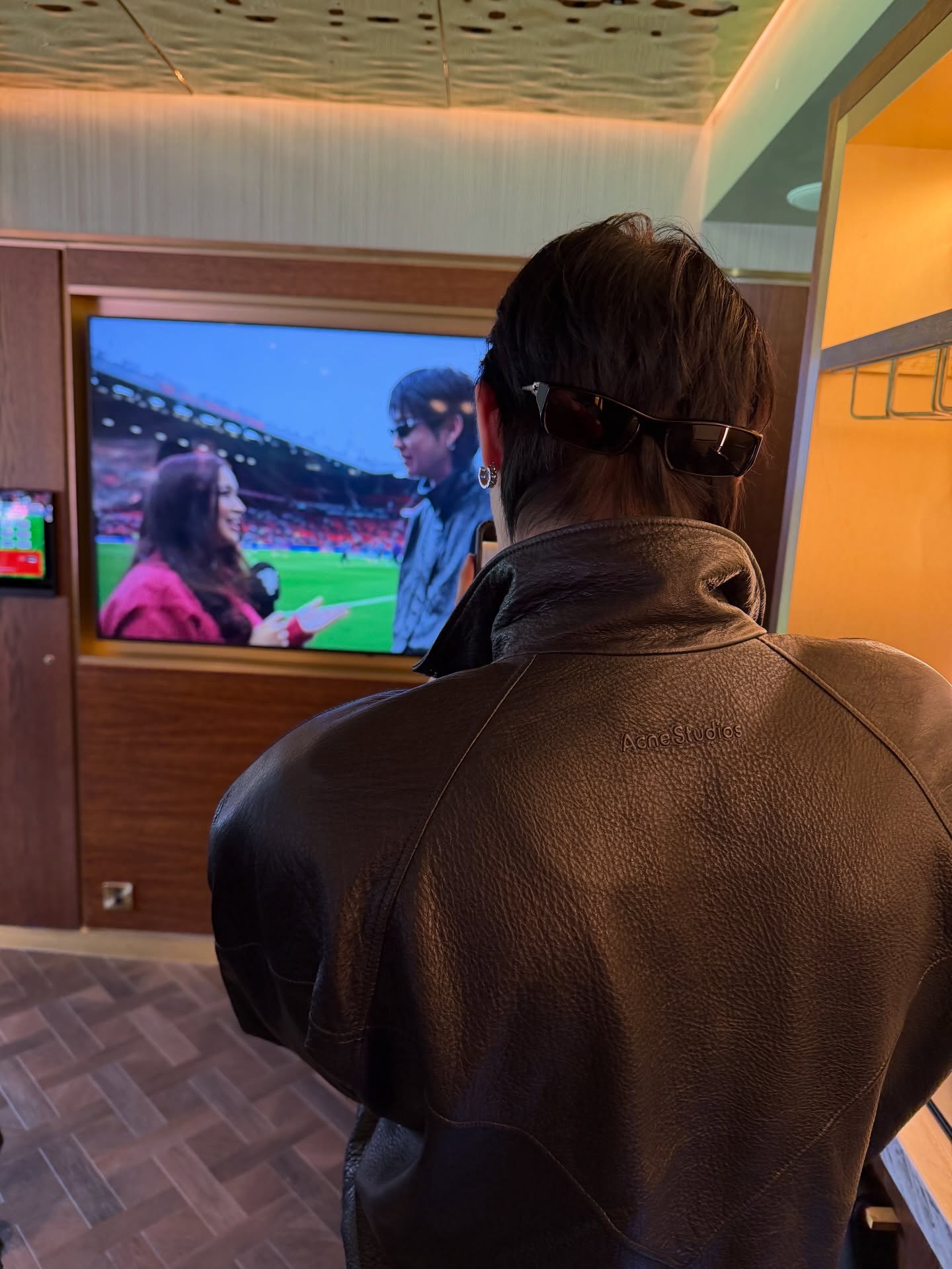 ไบร์ท - วชิรวิชญ์ ชีวอารี