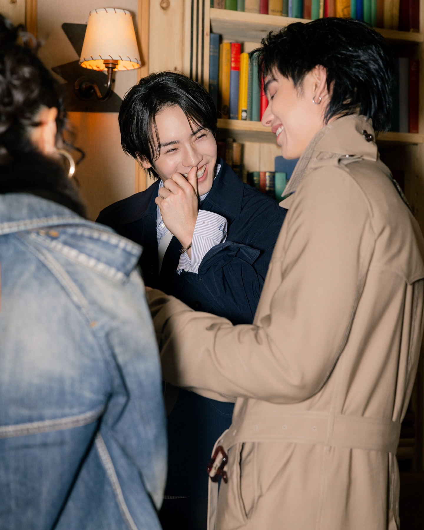 ไบร์ท - วชิรวิชญ์ ชีวอารี