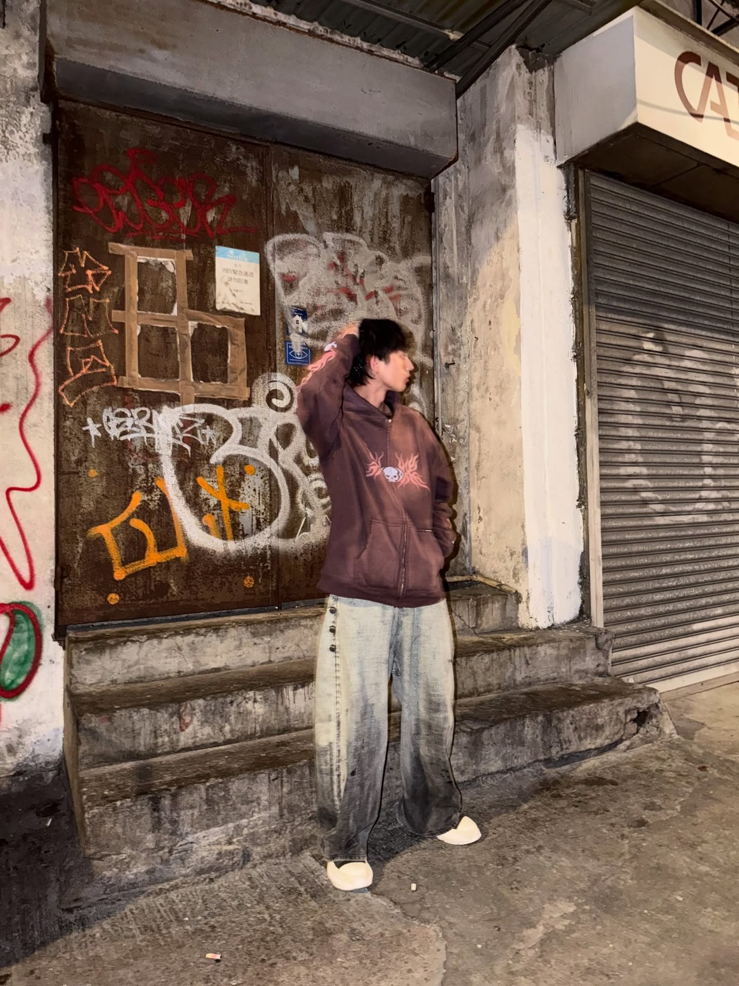 ไบร์ท - วชิรวิชญ์ ชีวอารี