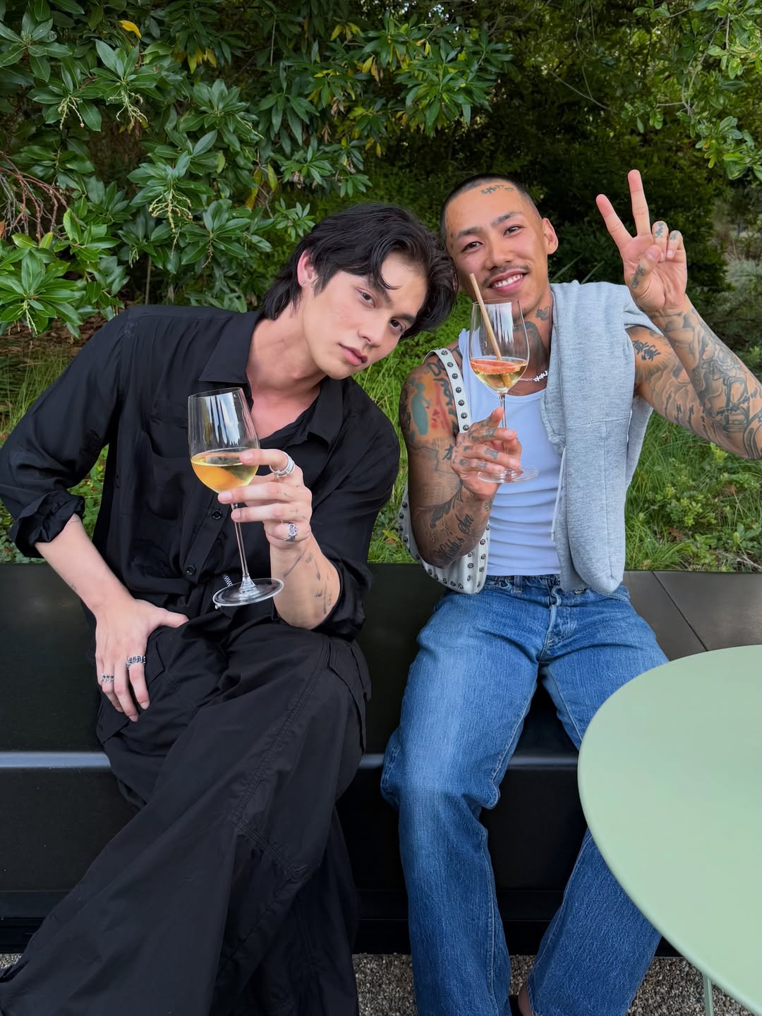 ไบร์ท - วชิรวิชญ์ ชีวอารี