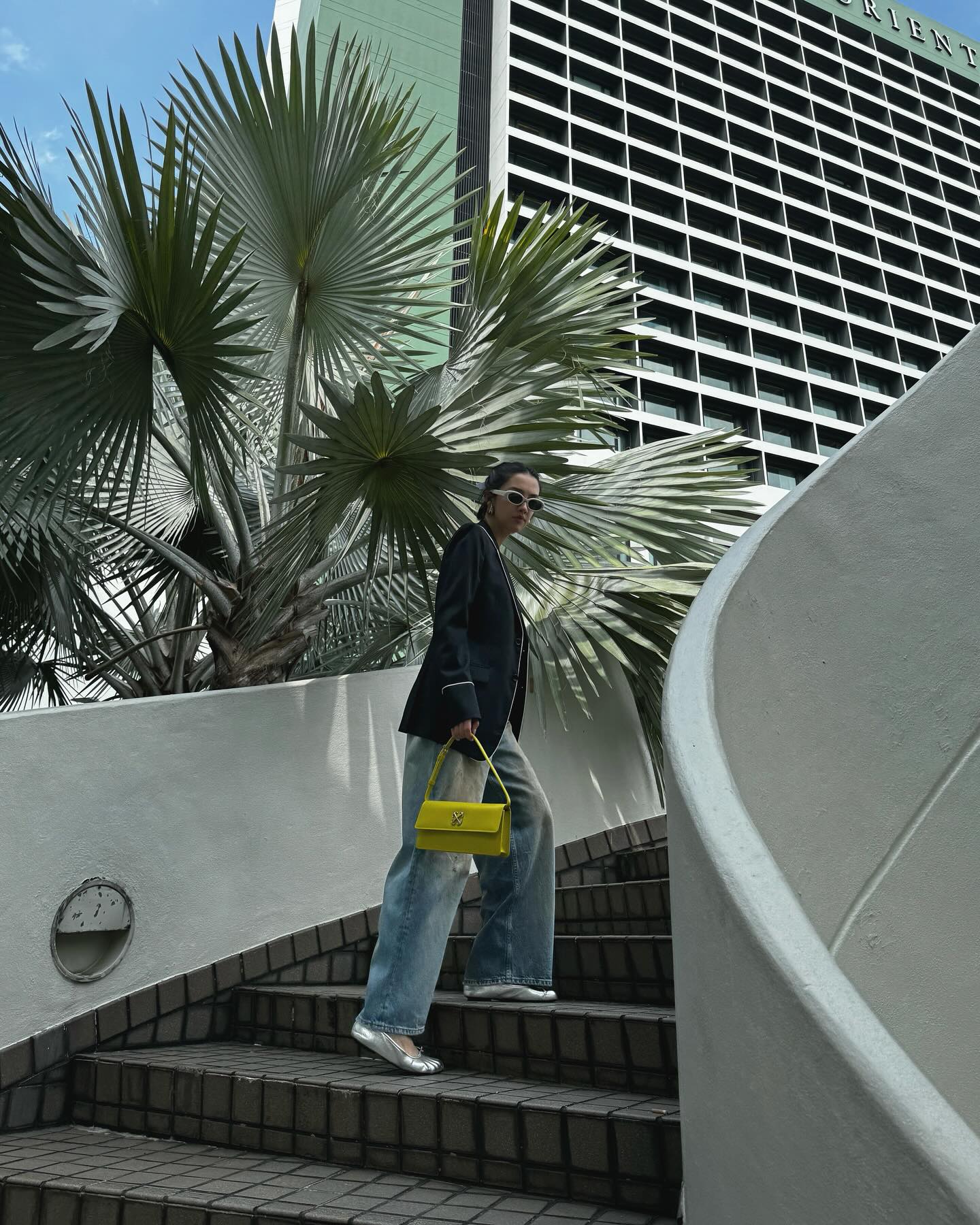 ซาร่า เล็กจ์