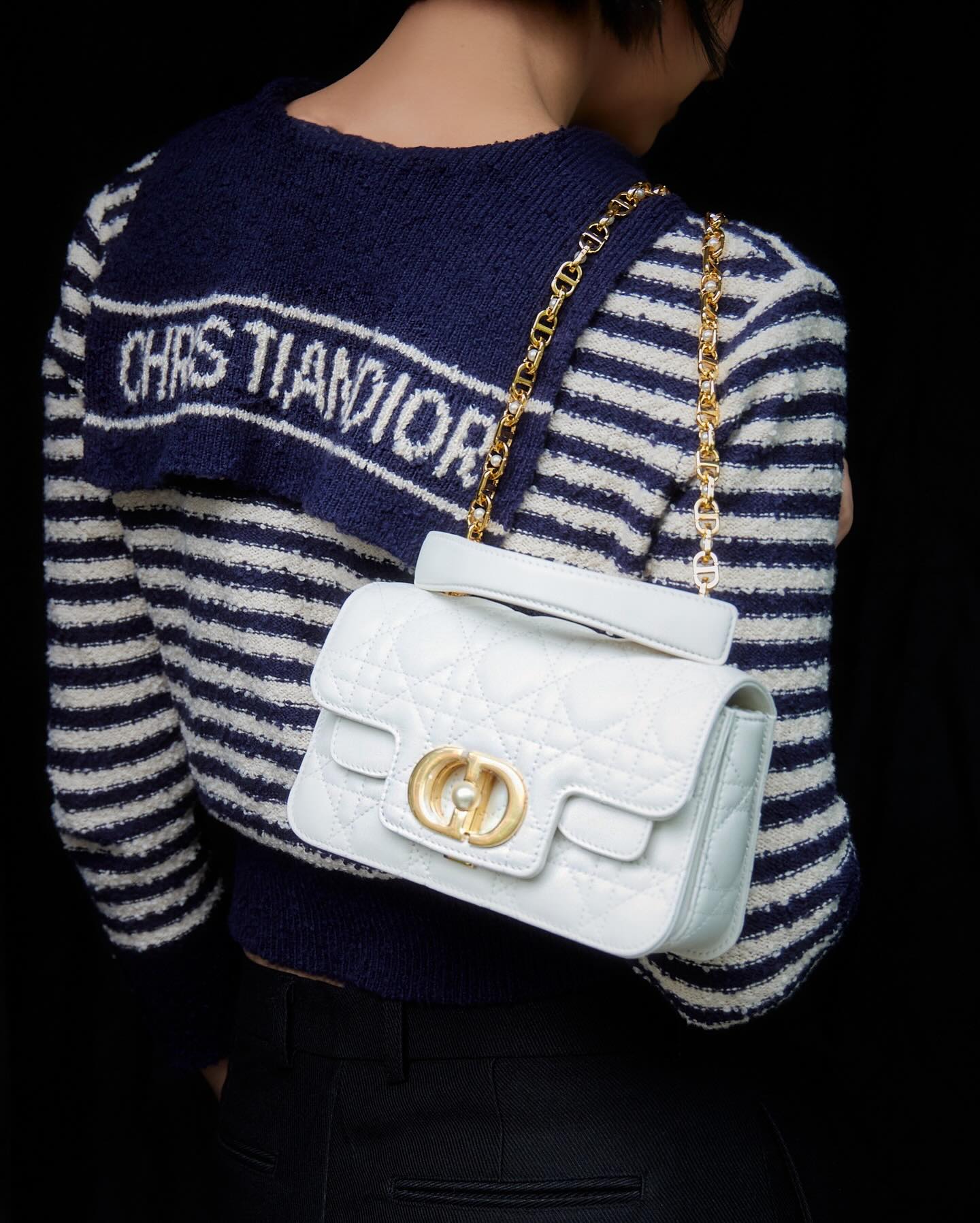 ซาร่า เล็กจ์