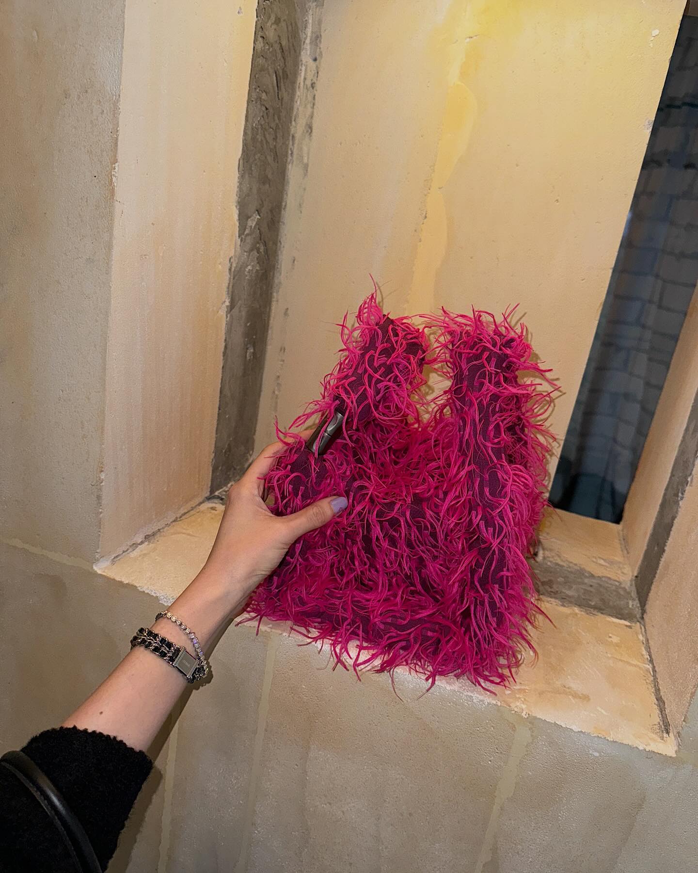 ซาร่า เล็กจ์