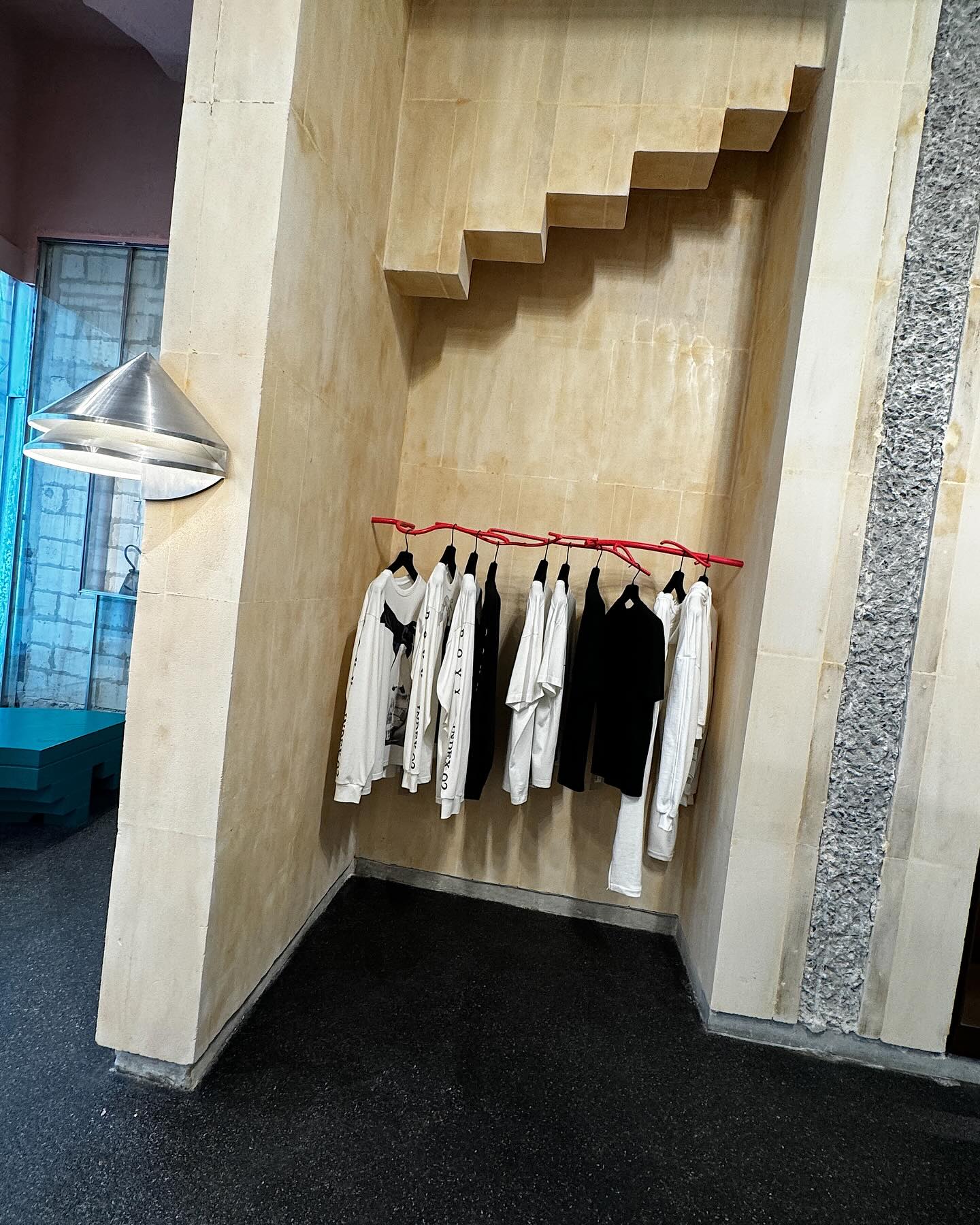 ซาร่า เล็กจ์