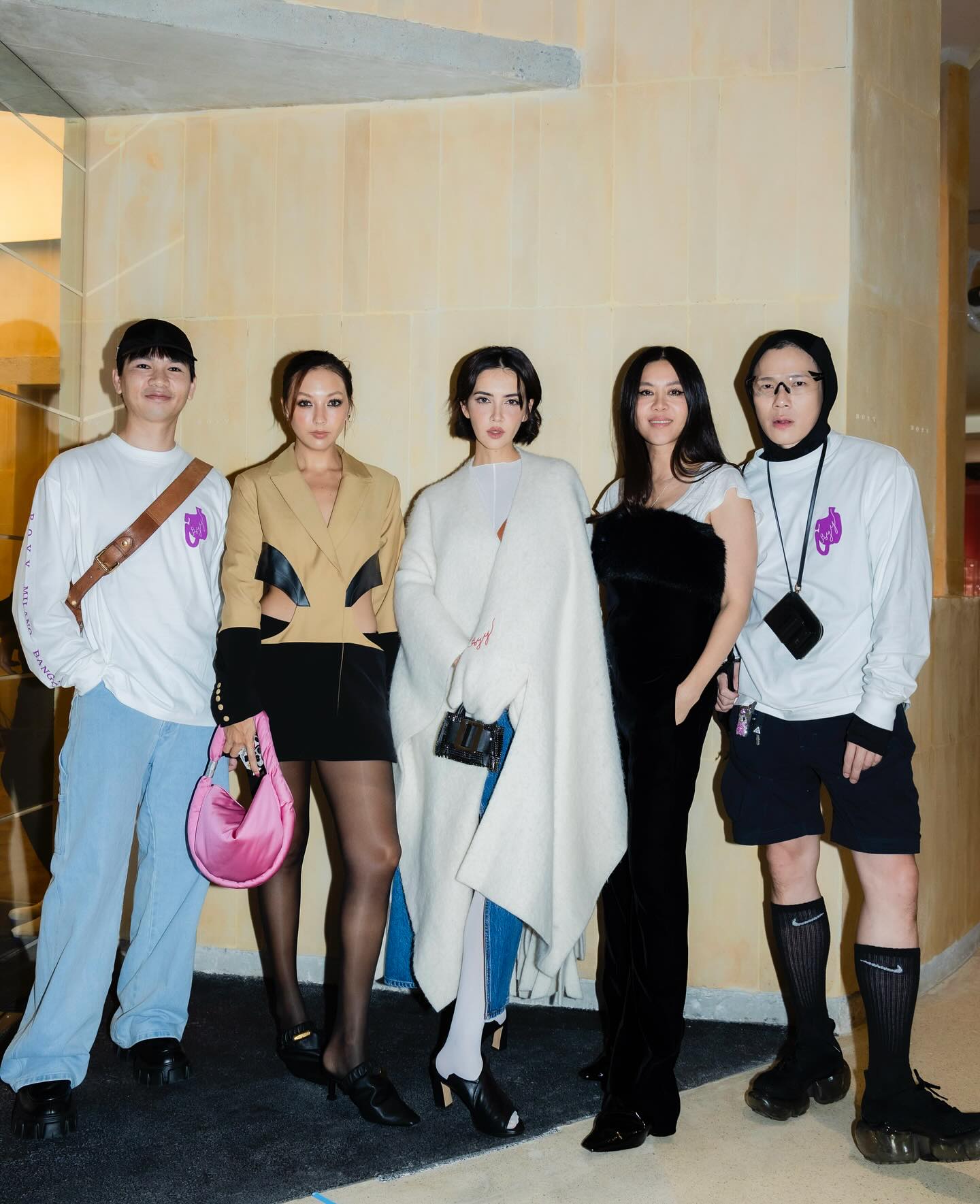 ซาร่า เล็กจ์