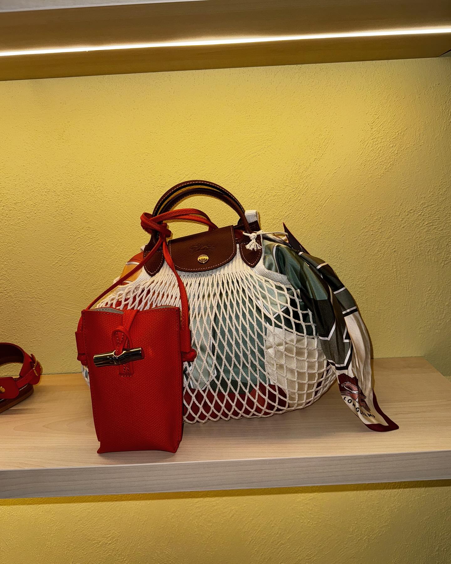 ซาร่า เล็กจ์