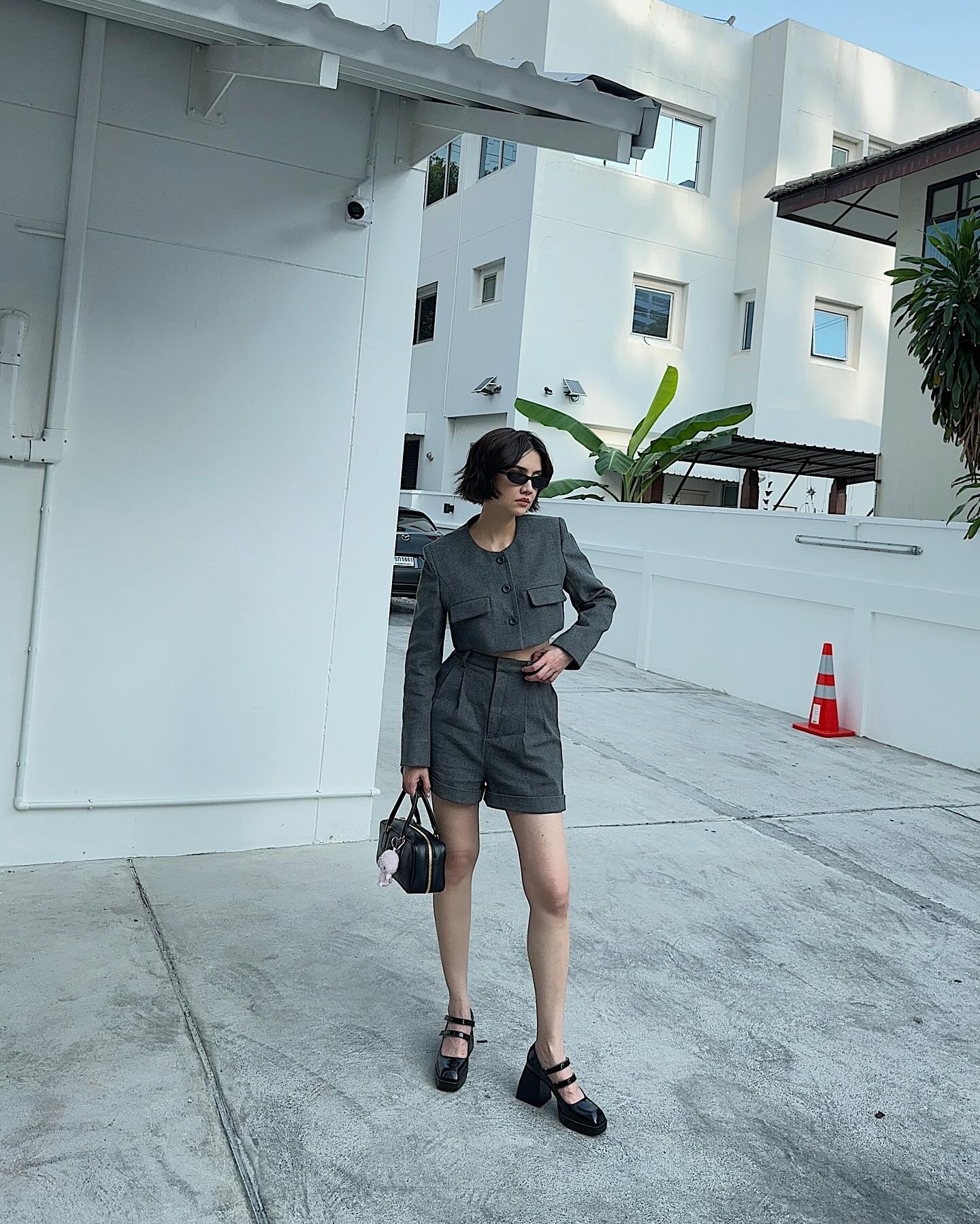 ซาร่า เล็กจ์