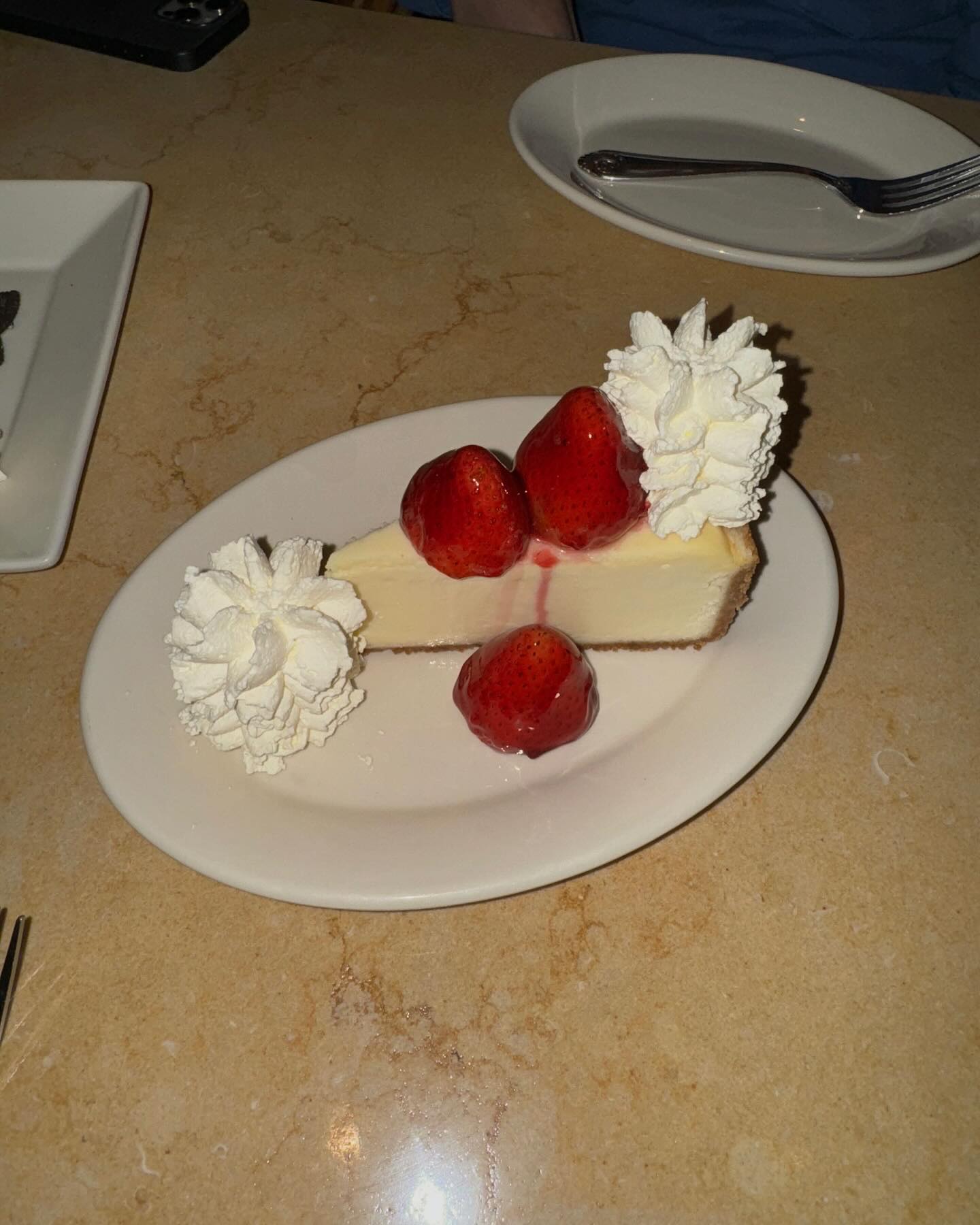 ซาร่า เล็กจ์