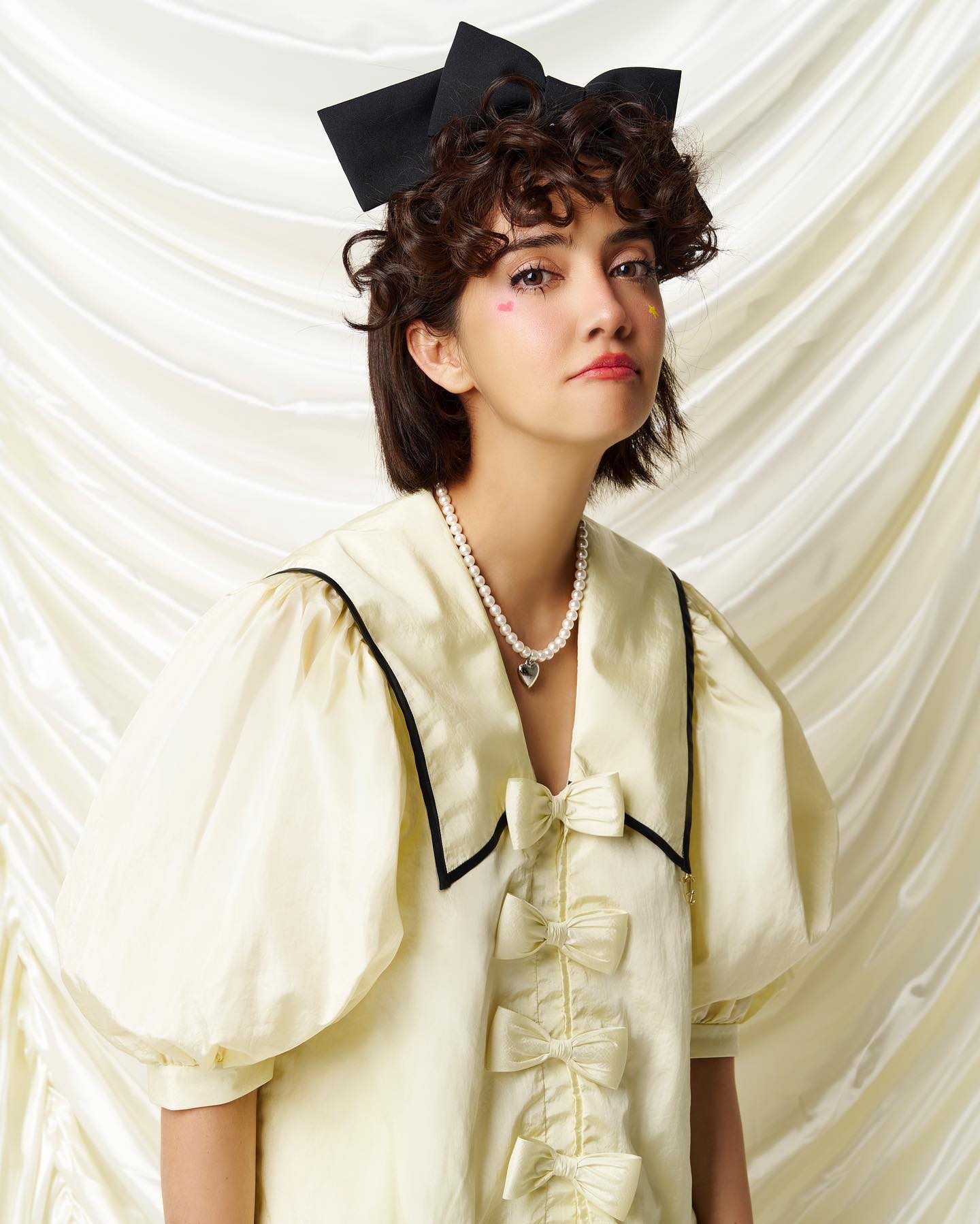 ซาร่า เล็กจ์