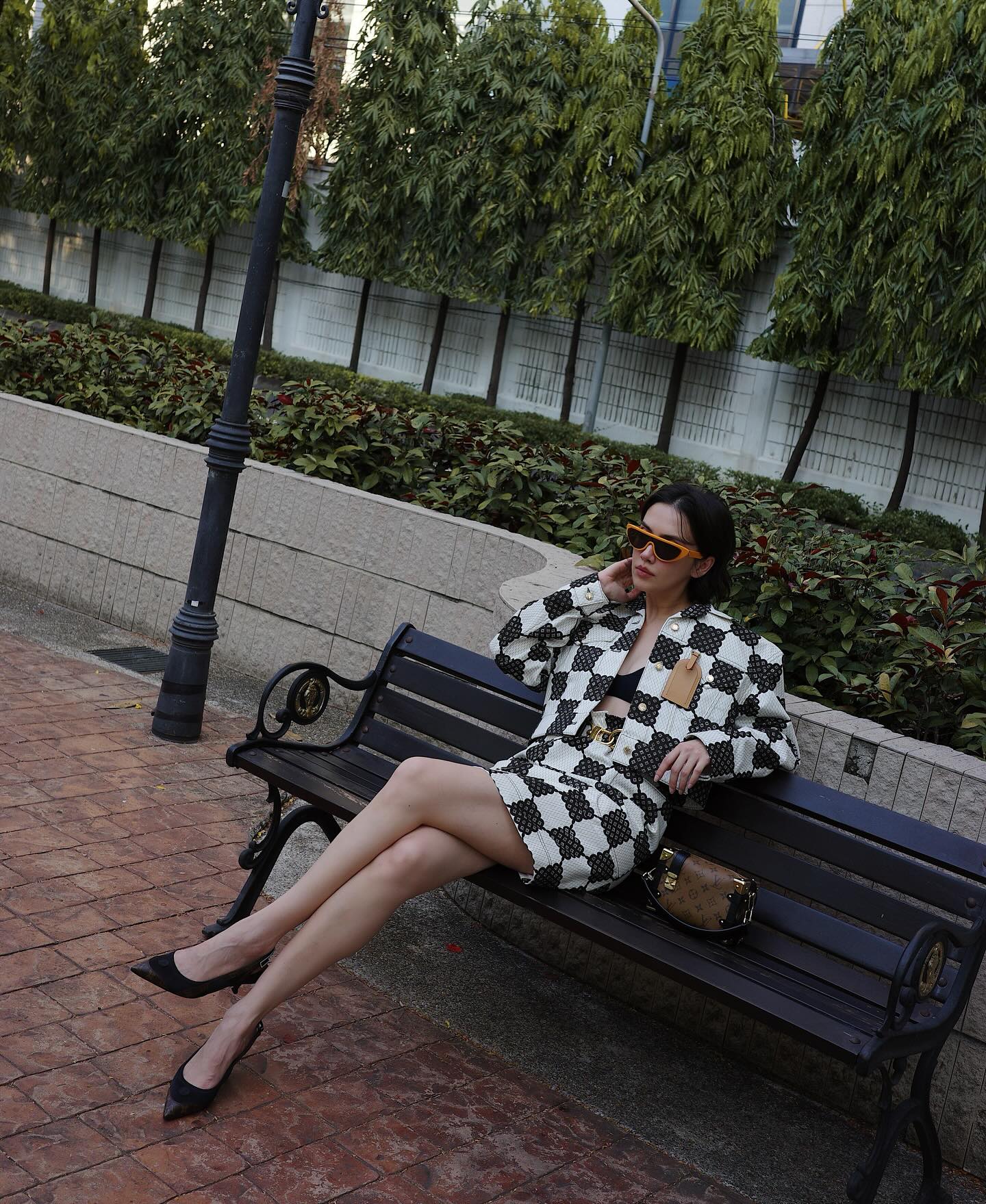 ซาร่า เล็กจ์