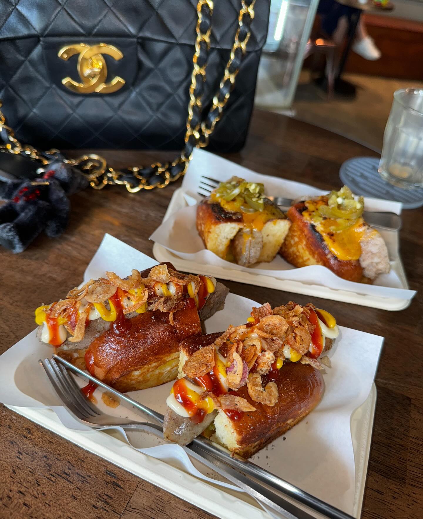 ซาร่า เล็กจ์