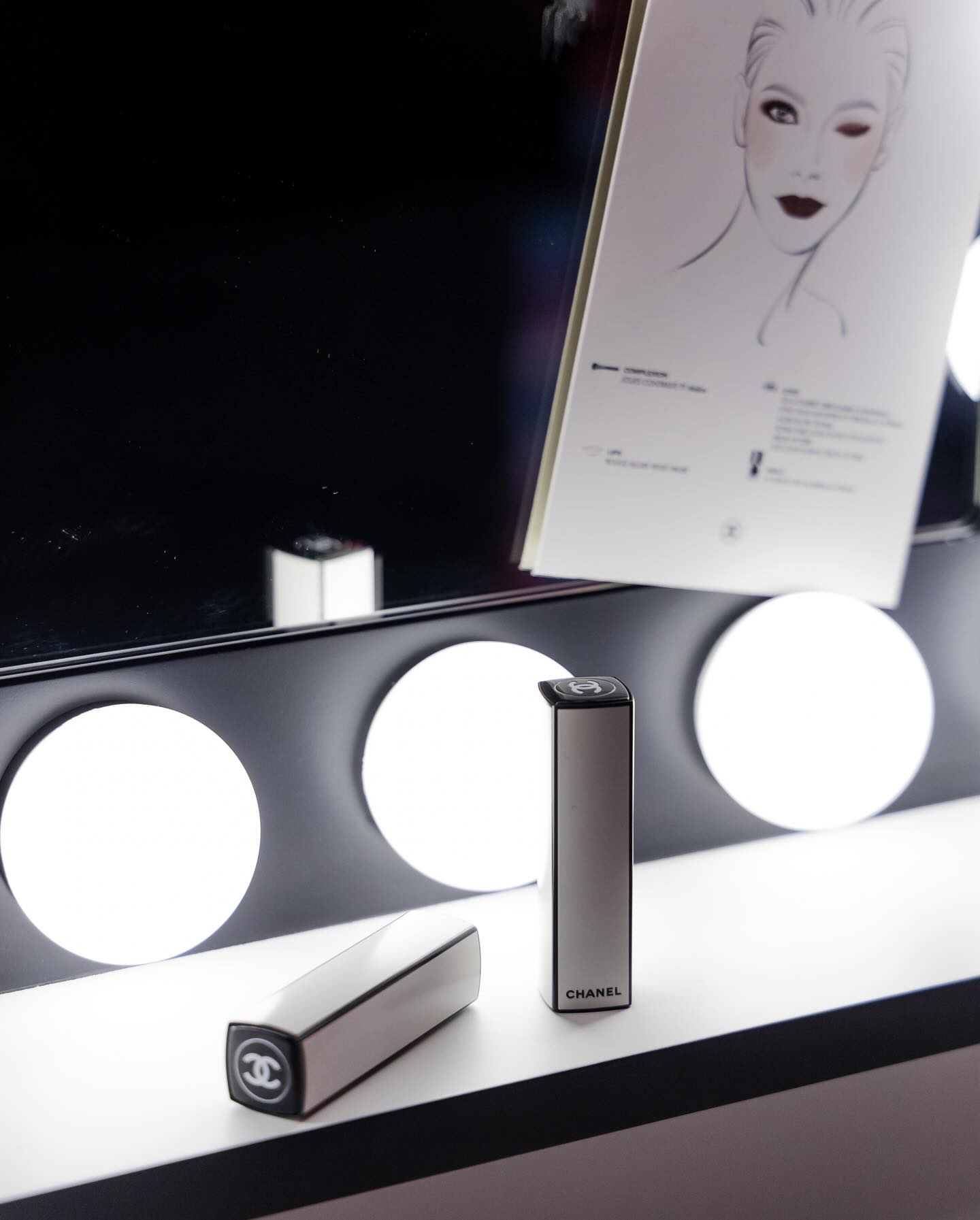 ซาร่า เล็กจ์