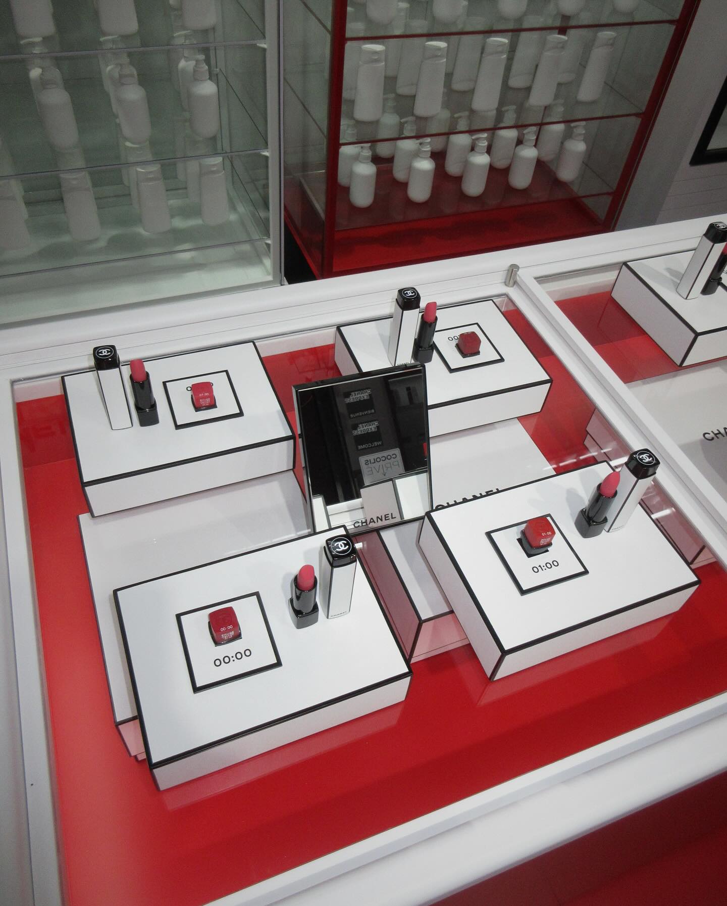 ซาร่า เล็กจ์