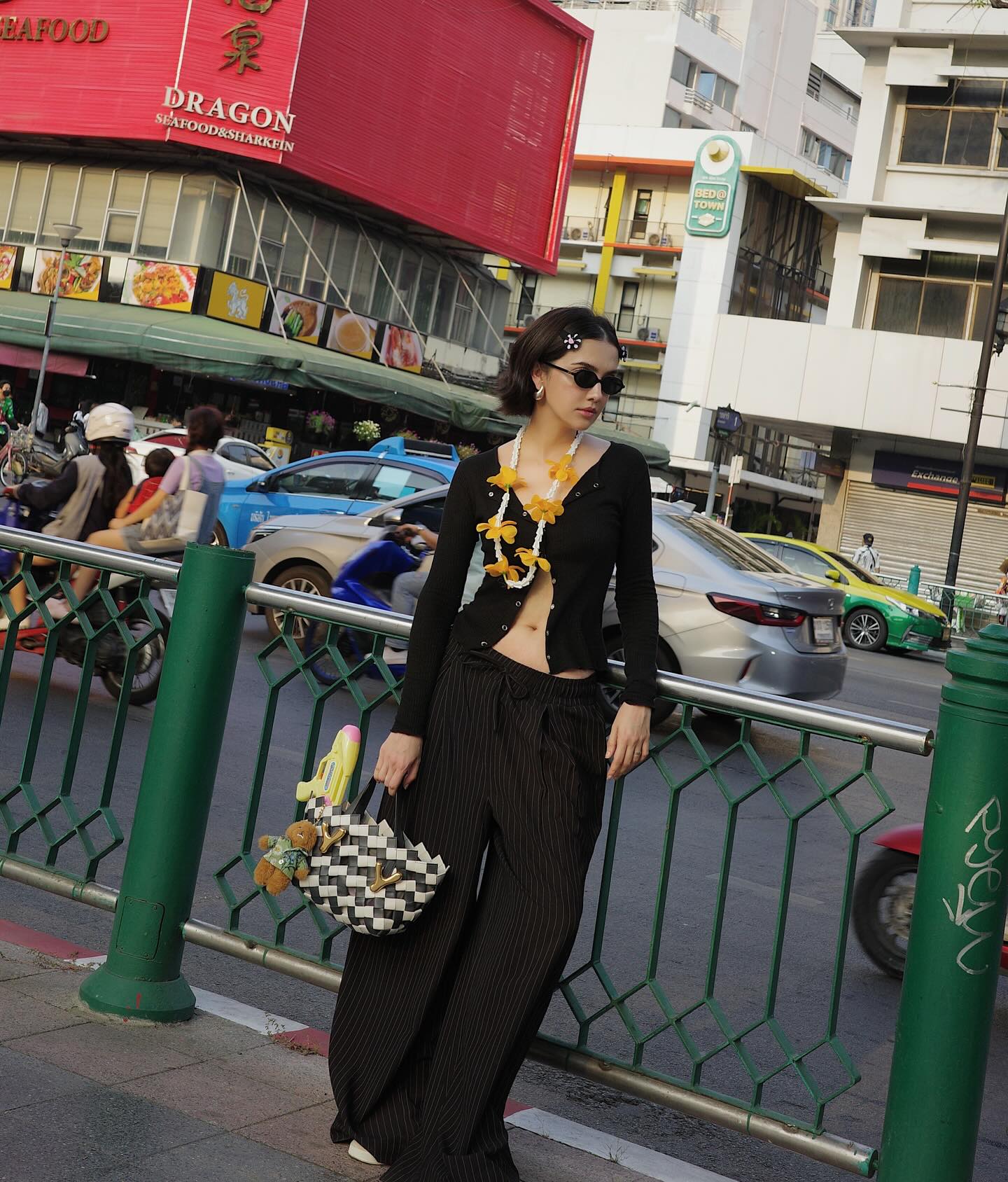 ซาร่า เล็กจ์