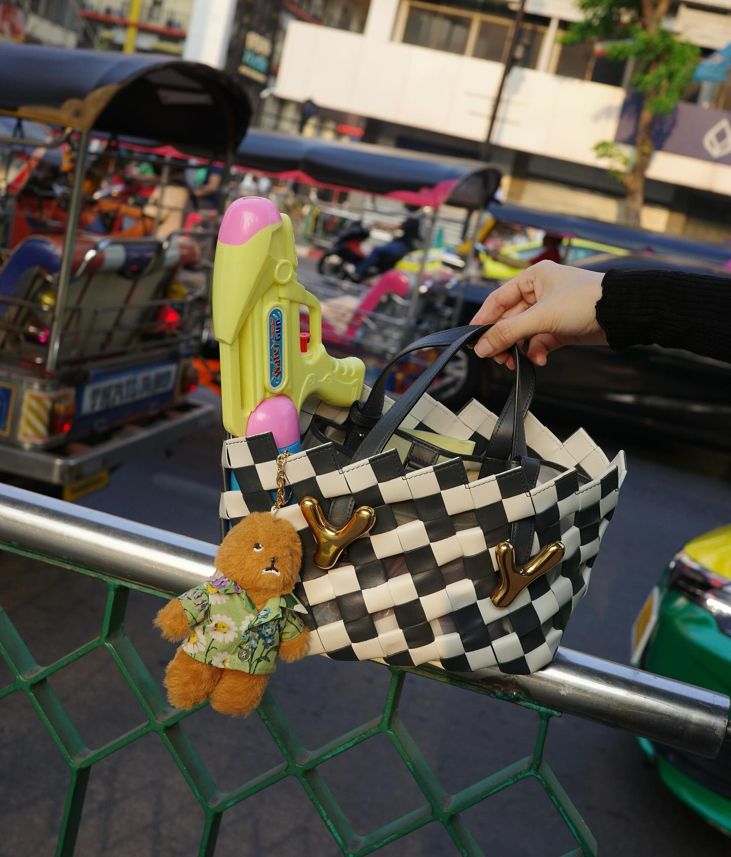 ซาร่า เล็กจ์