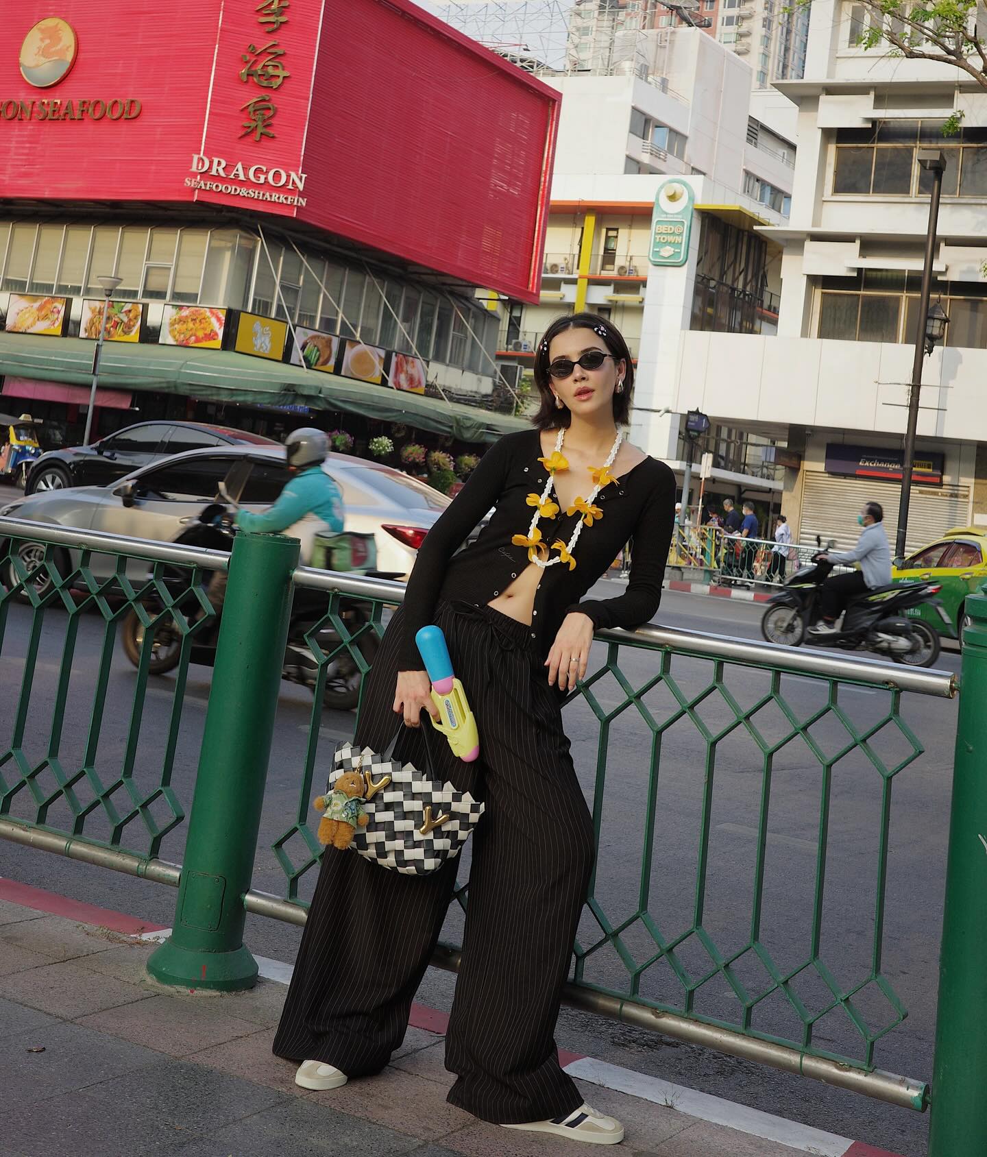 ซาร่า เล็กจ์