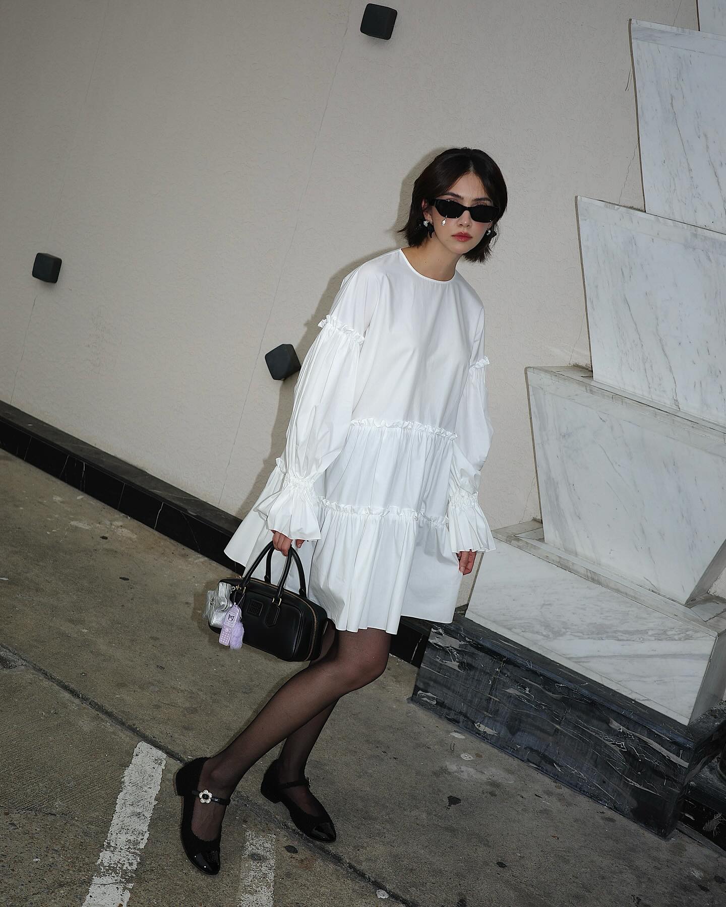 ซาร่า เล็กจ์