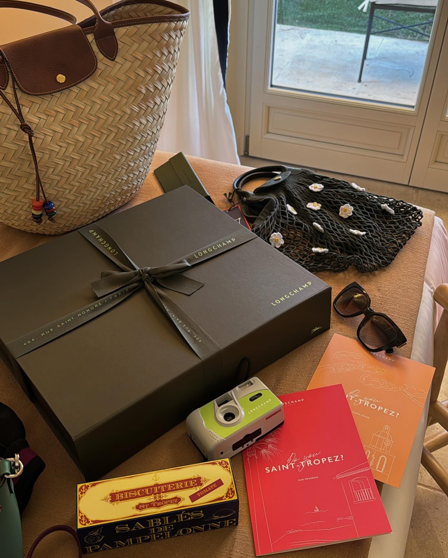 ซาร่า เล็กจ์