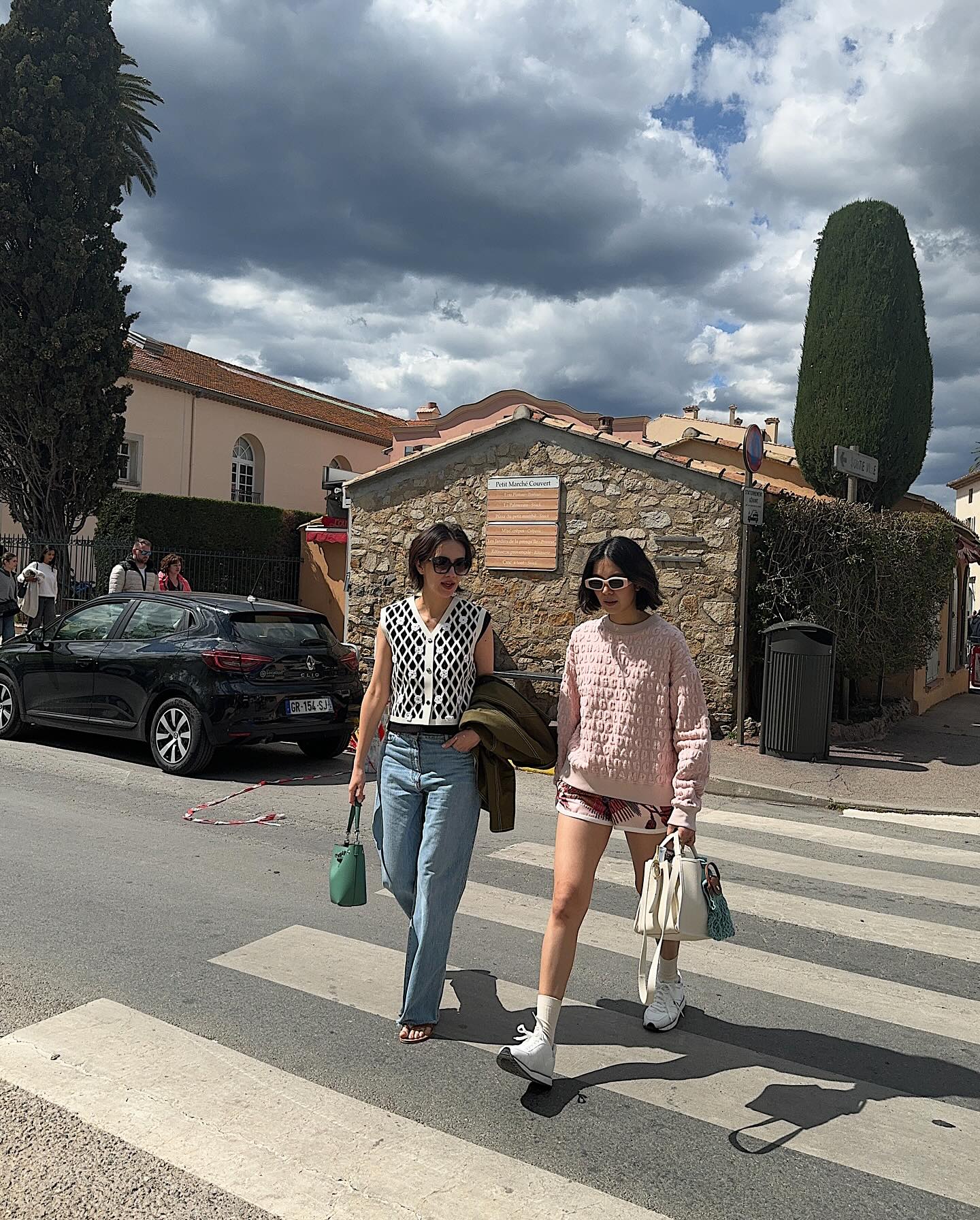 ซาร่า เล็กจ์