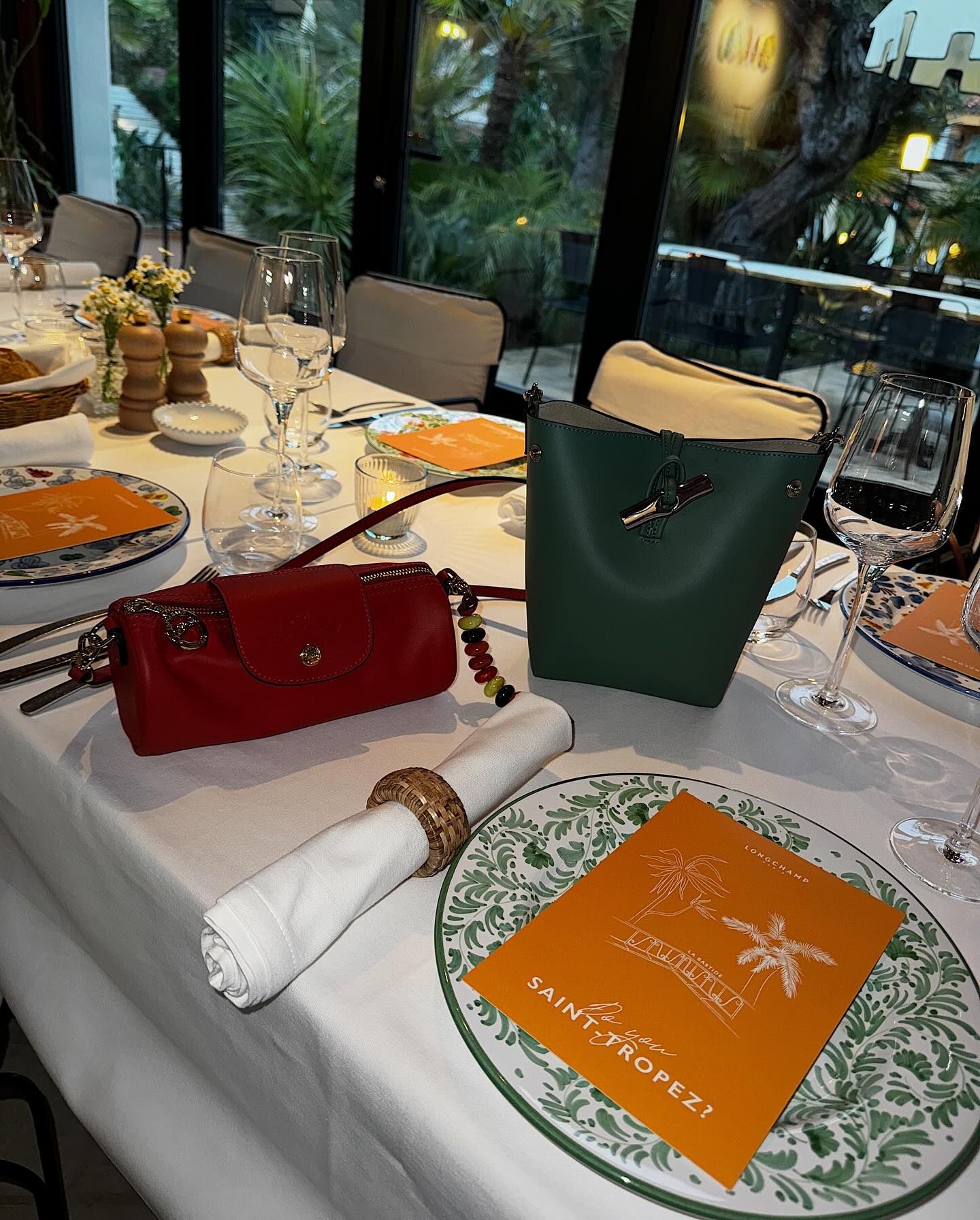 ซาร่า เล็กจ์