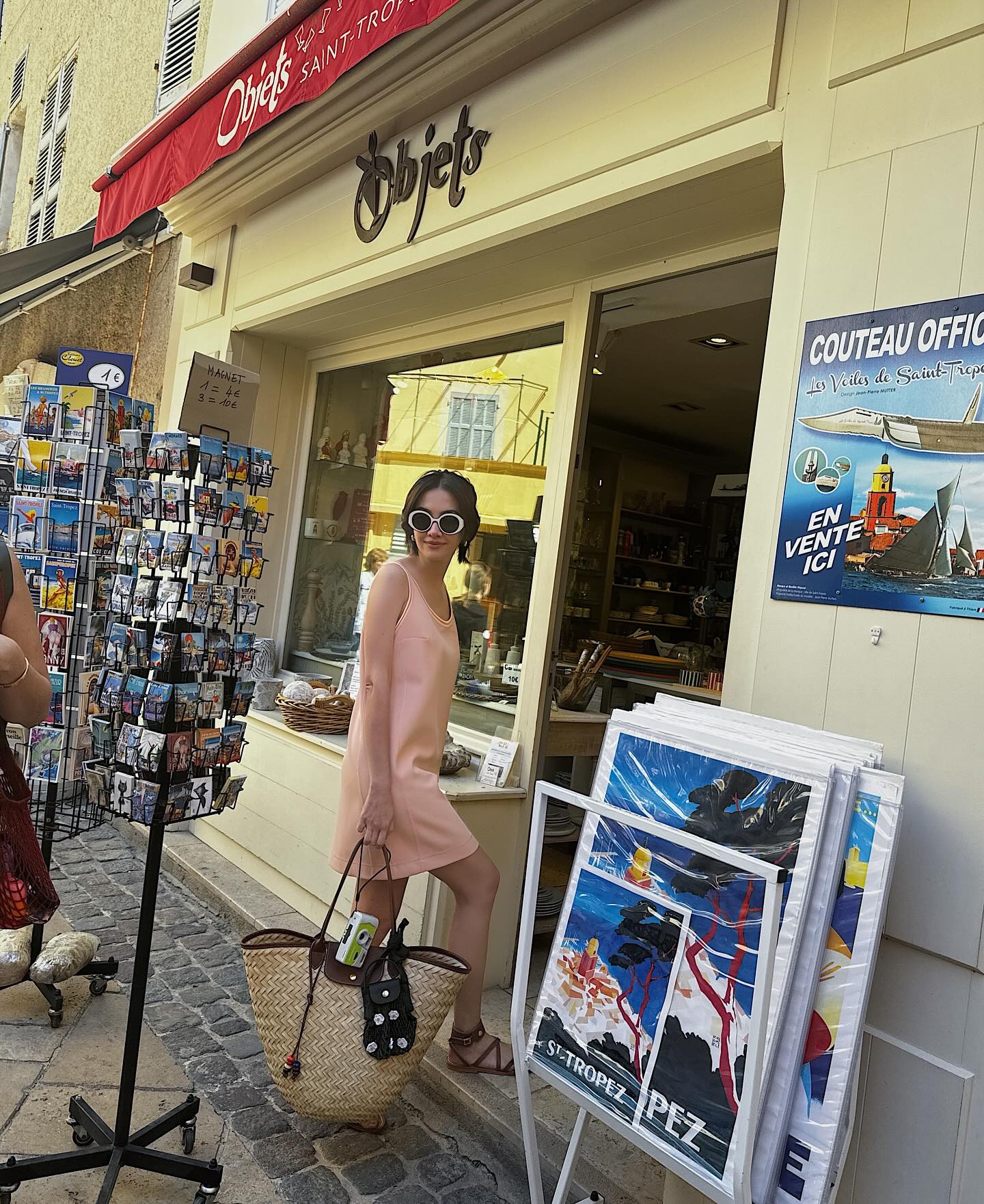 ซาร่า เล็กจ์