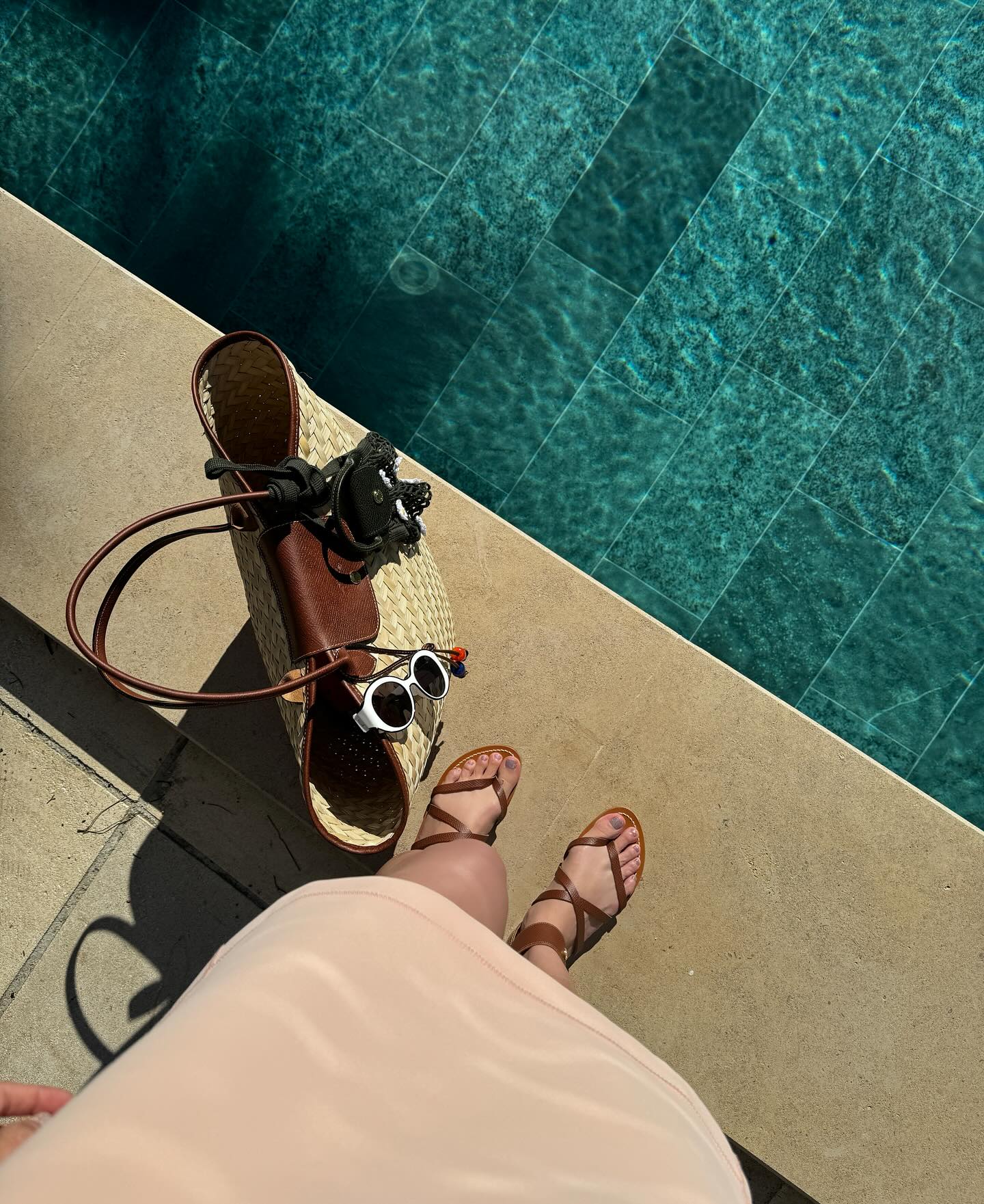 ซาร่า เล็กจ์