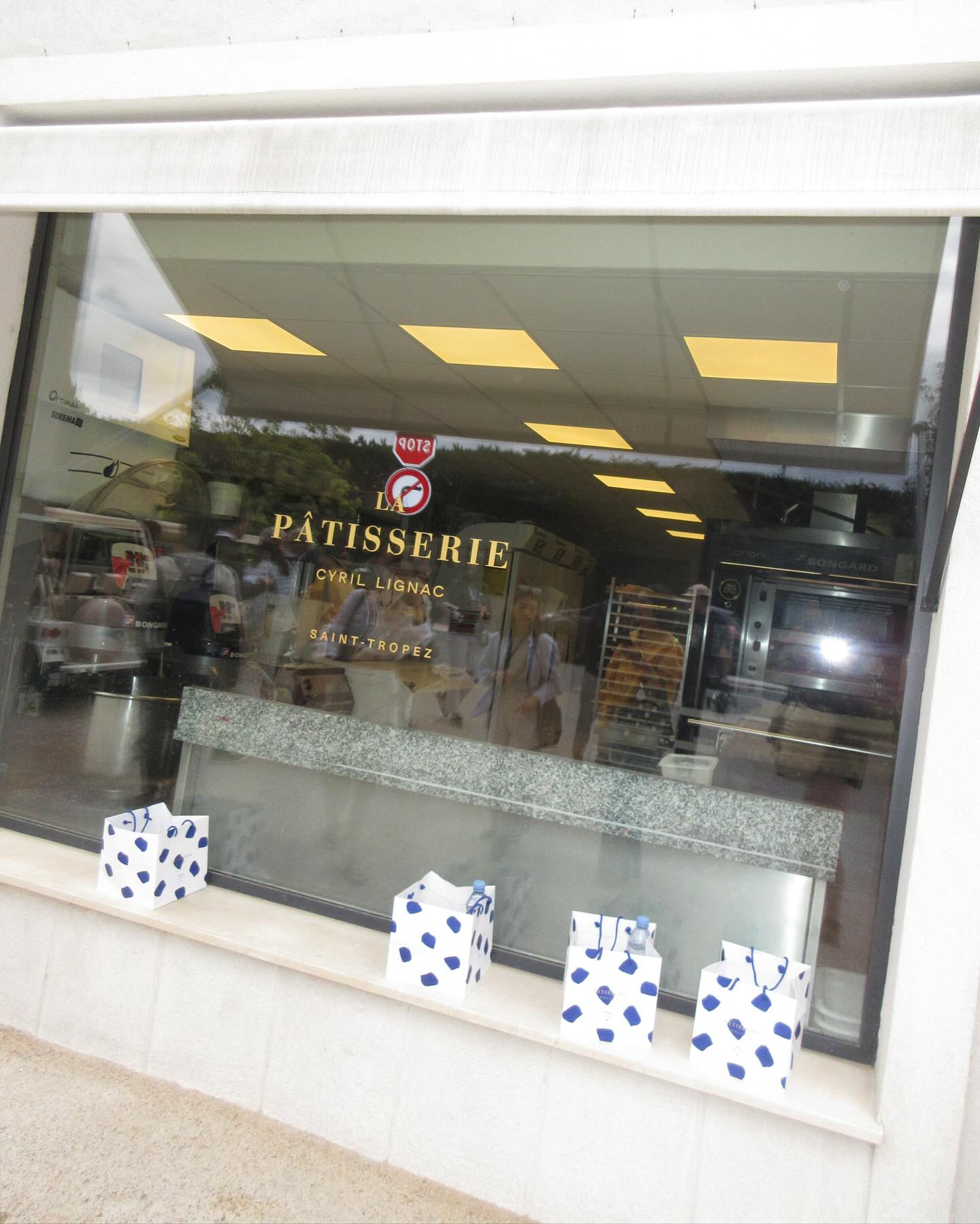 ซาร่า เล็กจ์