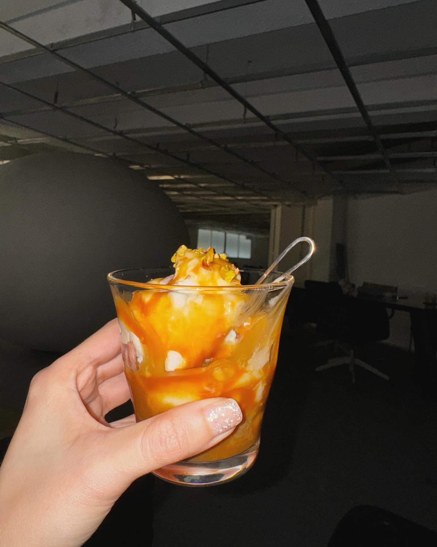 ซาร่า เล็กจ์